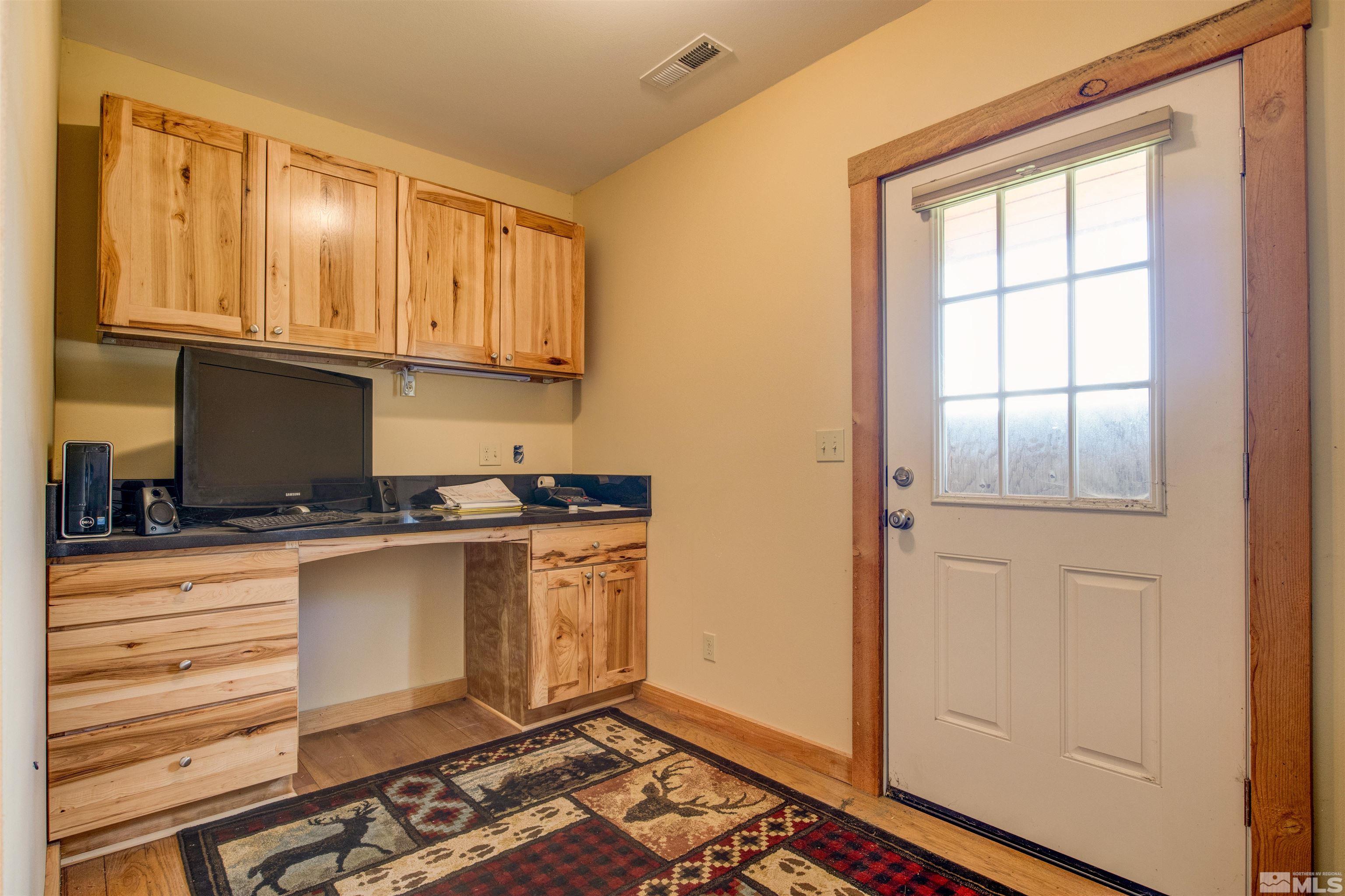 1461 Foothill Road Property Photo 15