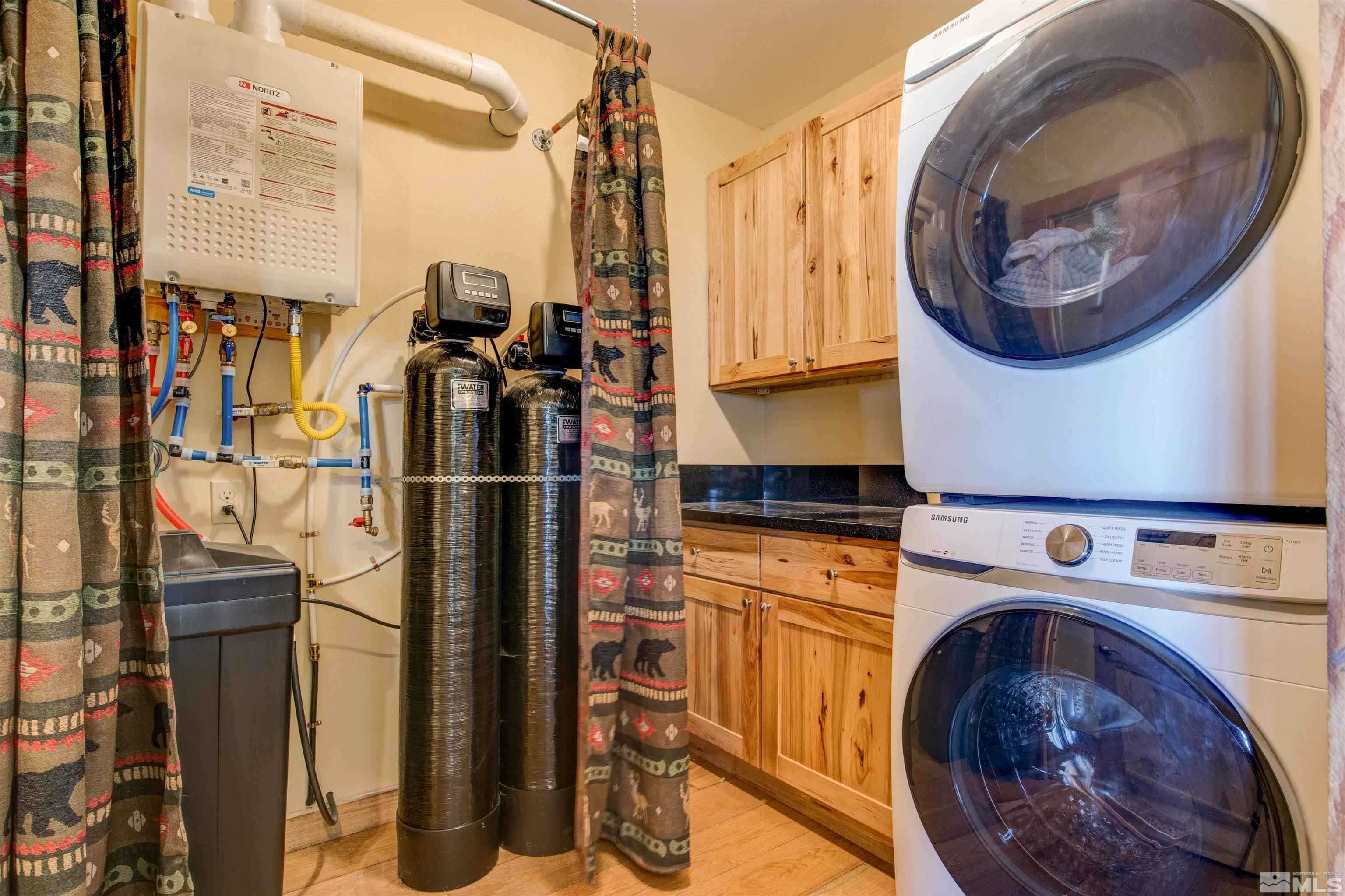 1461 Foothill Road Property Photo 23