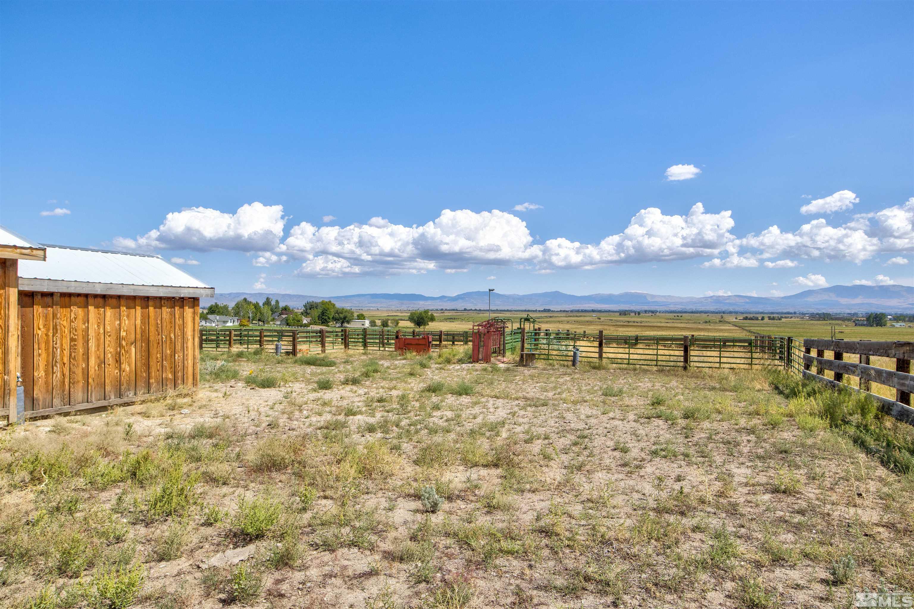 1461 Foothill Road Property Photo 30