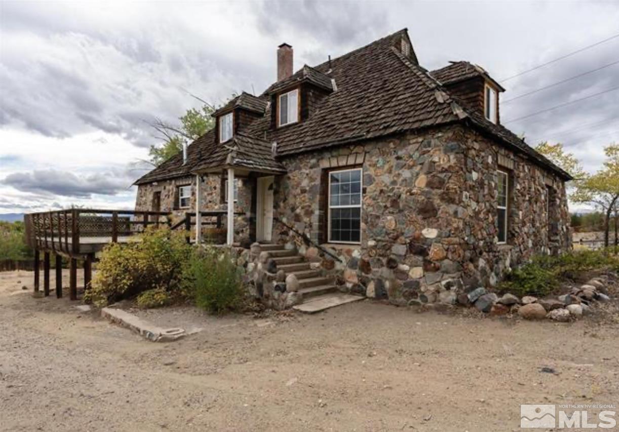 4000 Wedekind Property Photo 1
