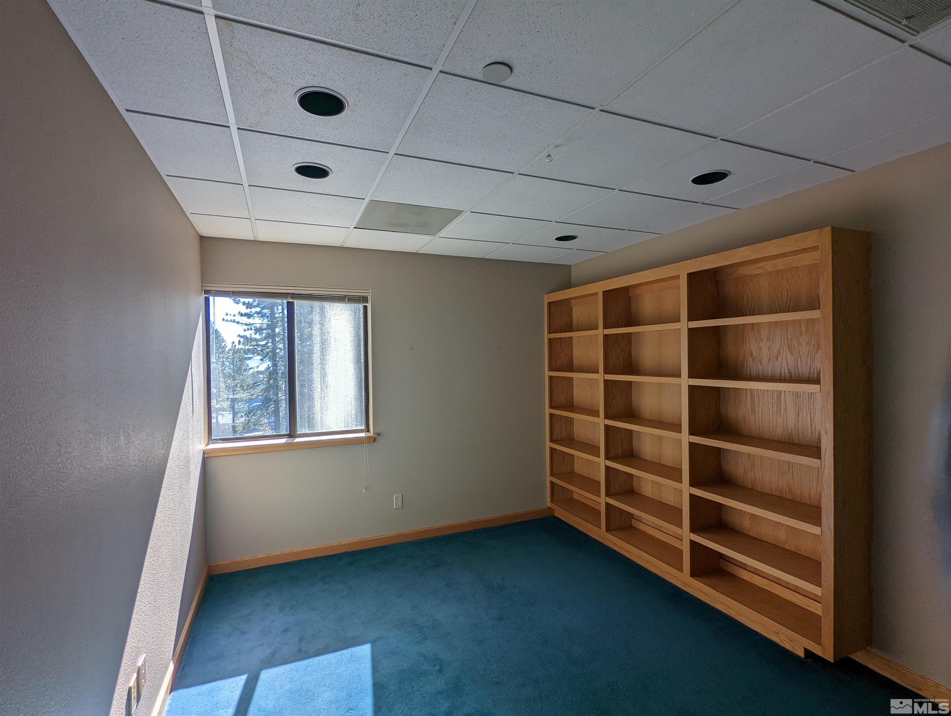 889 Alder Avenue Property Photo 6