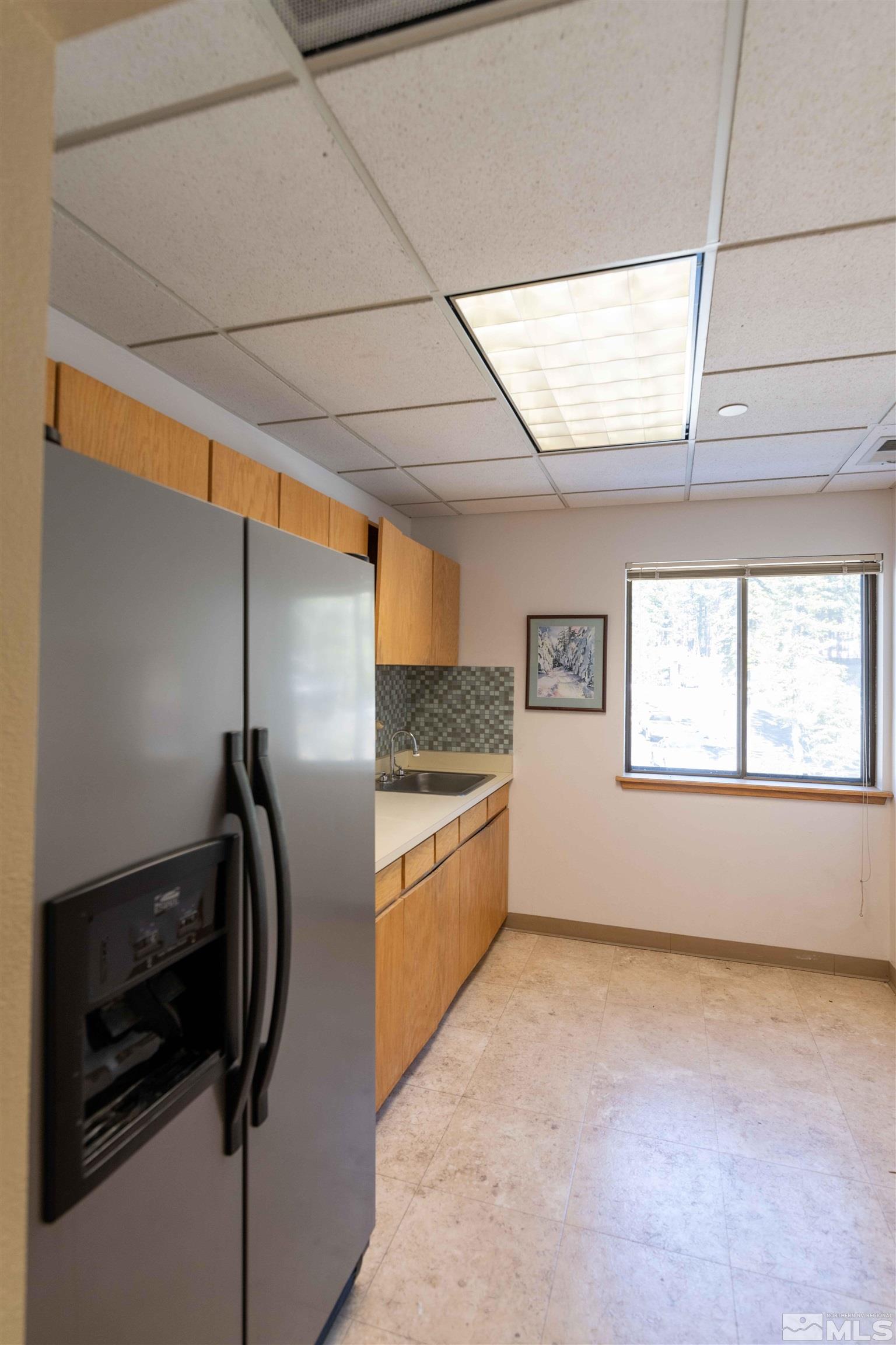 889 Alder Avenue Property Photo 14