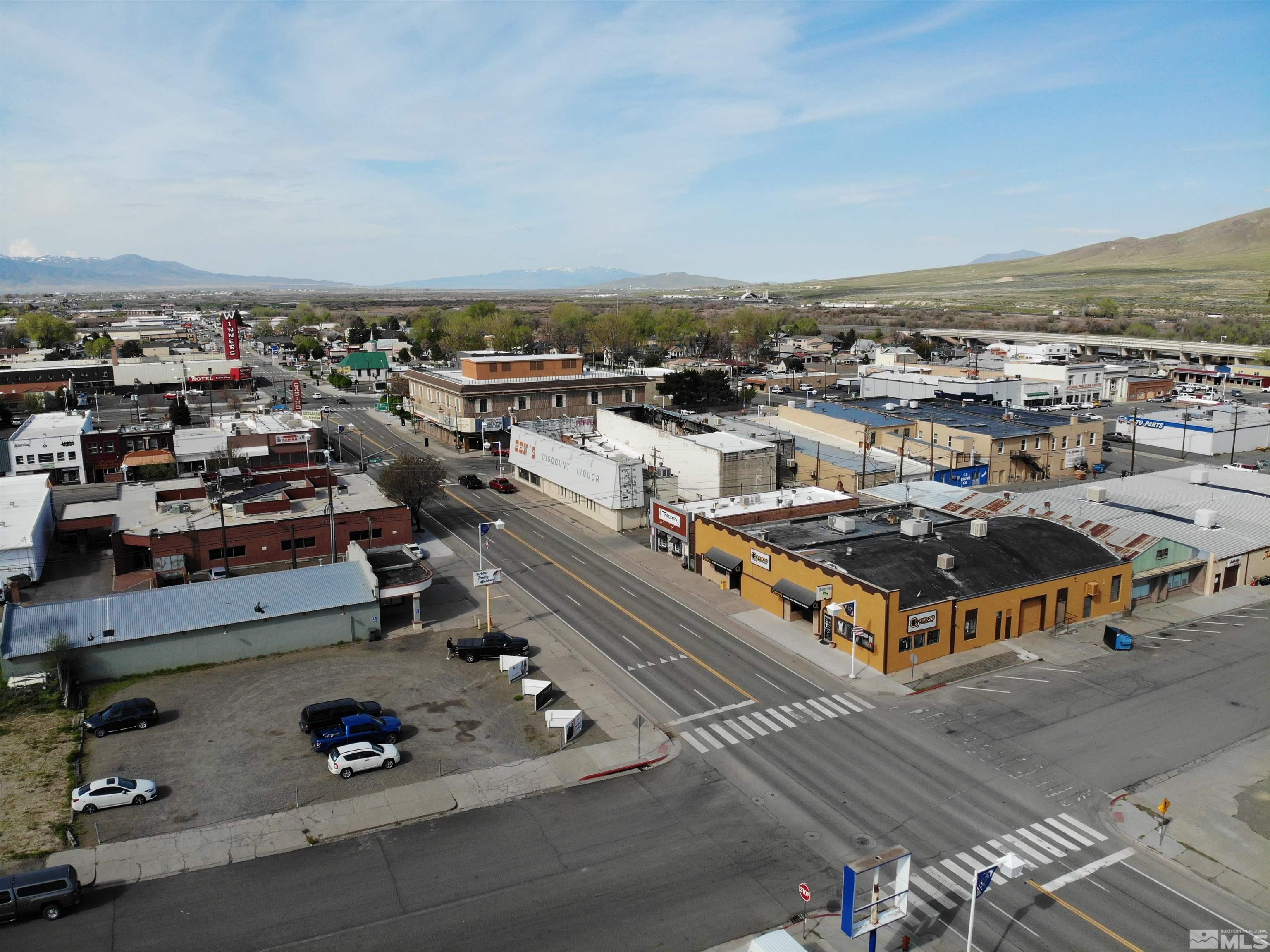 47 E Winnemucca Boulevard Property Photo 3