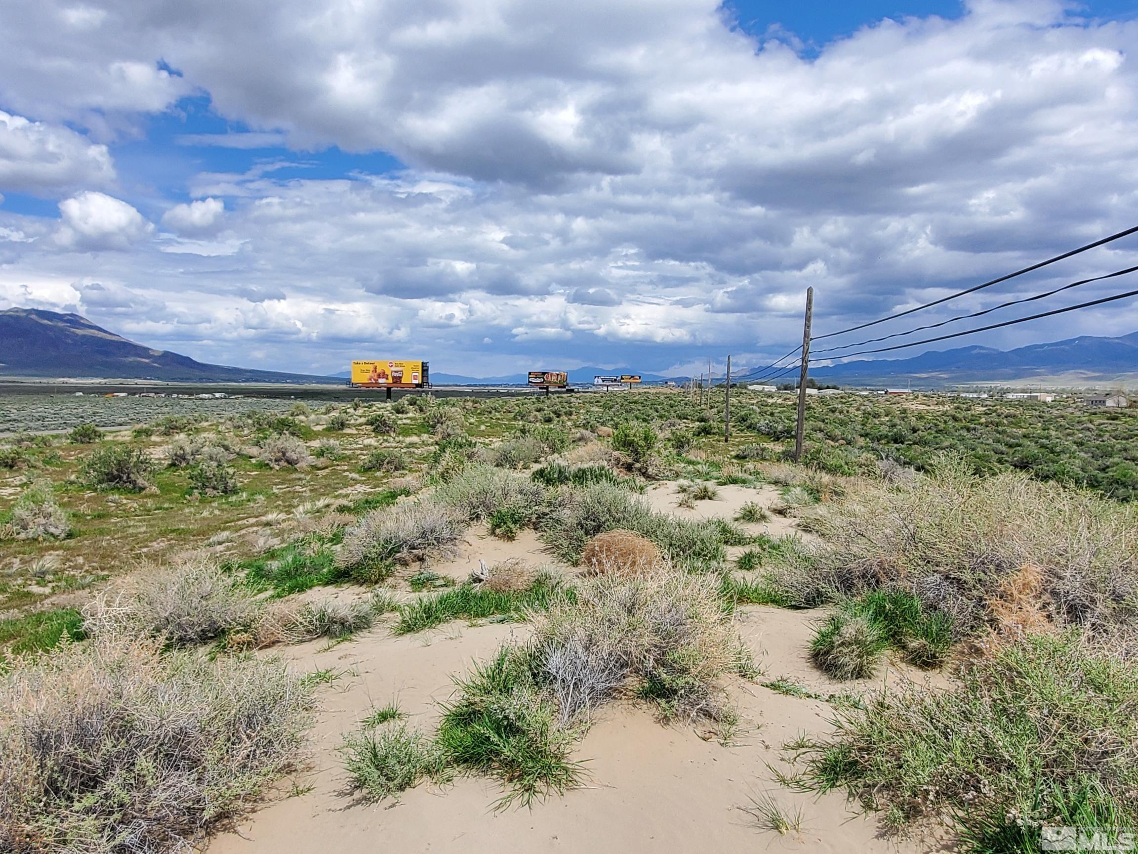6985 Sand Creek Circle Property Photo 3