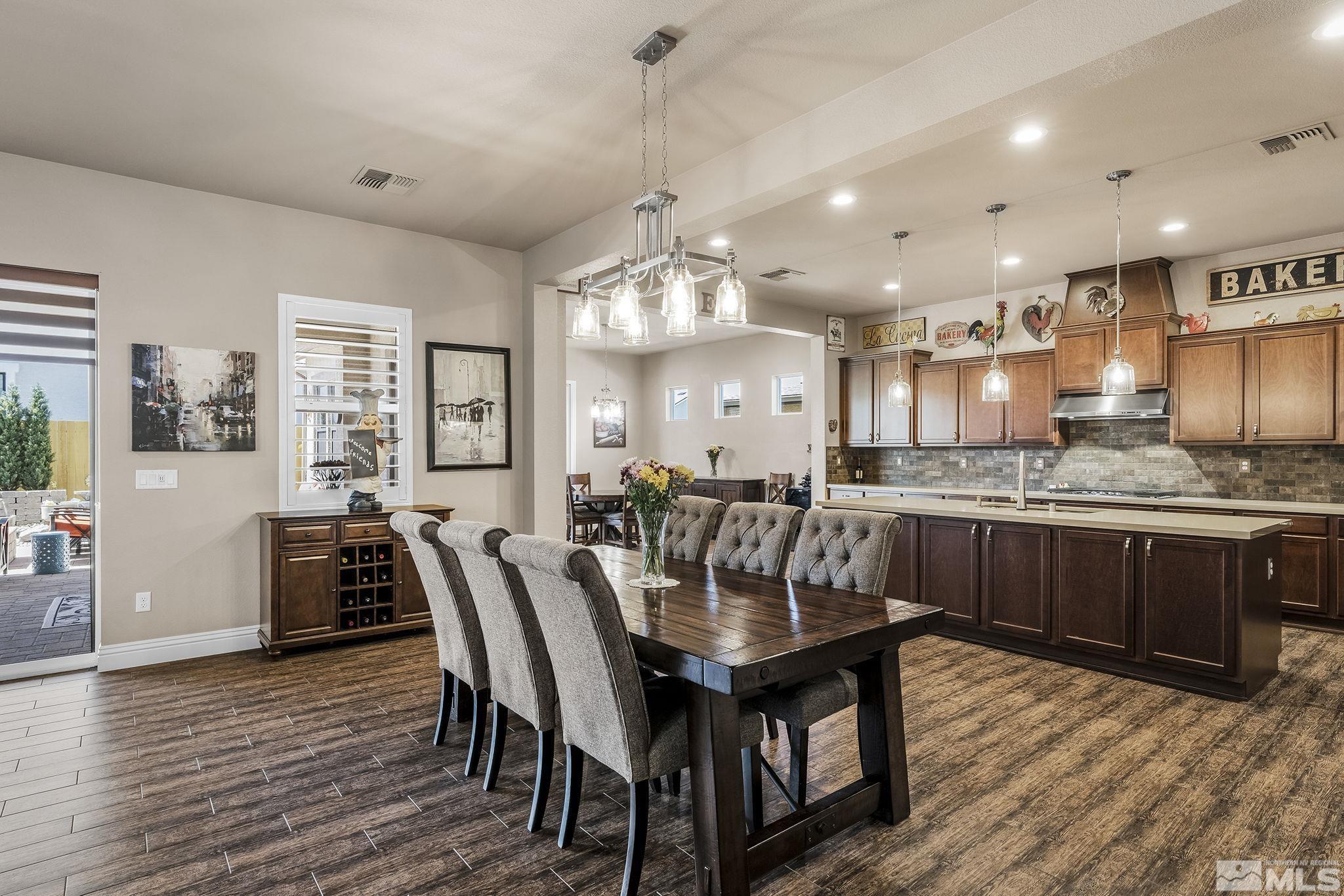 12511 Blue Stream Property Photo 8