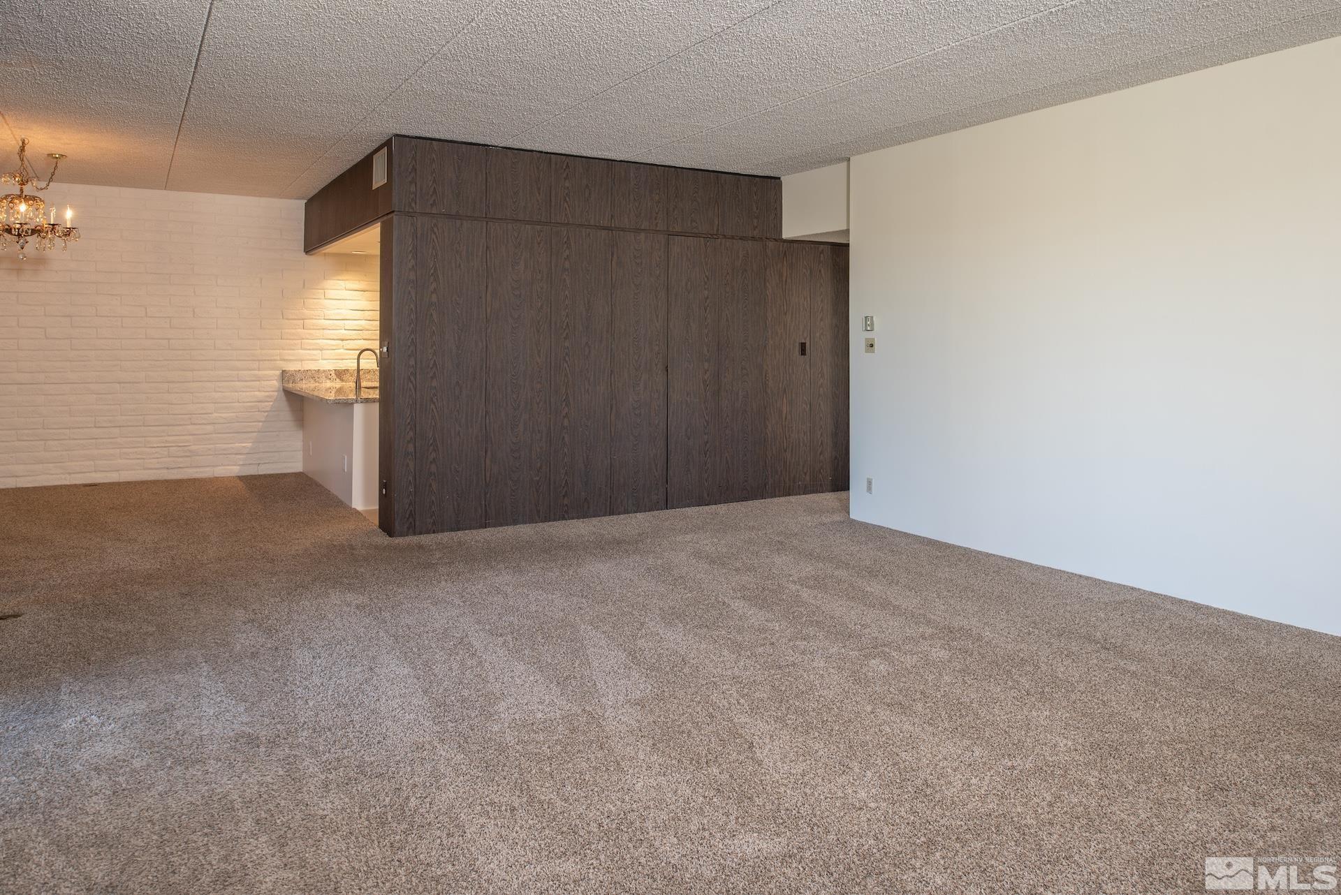 1200 Riverside Drive 1210 Property Photo 4