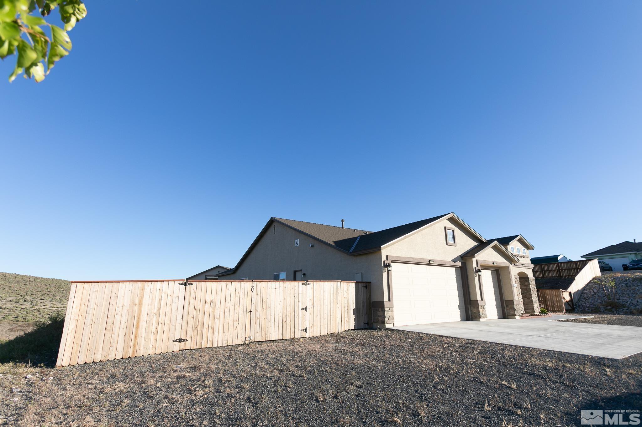 763 Seabiscuit Dr Property Photo 2