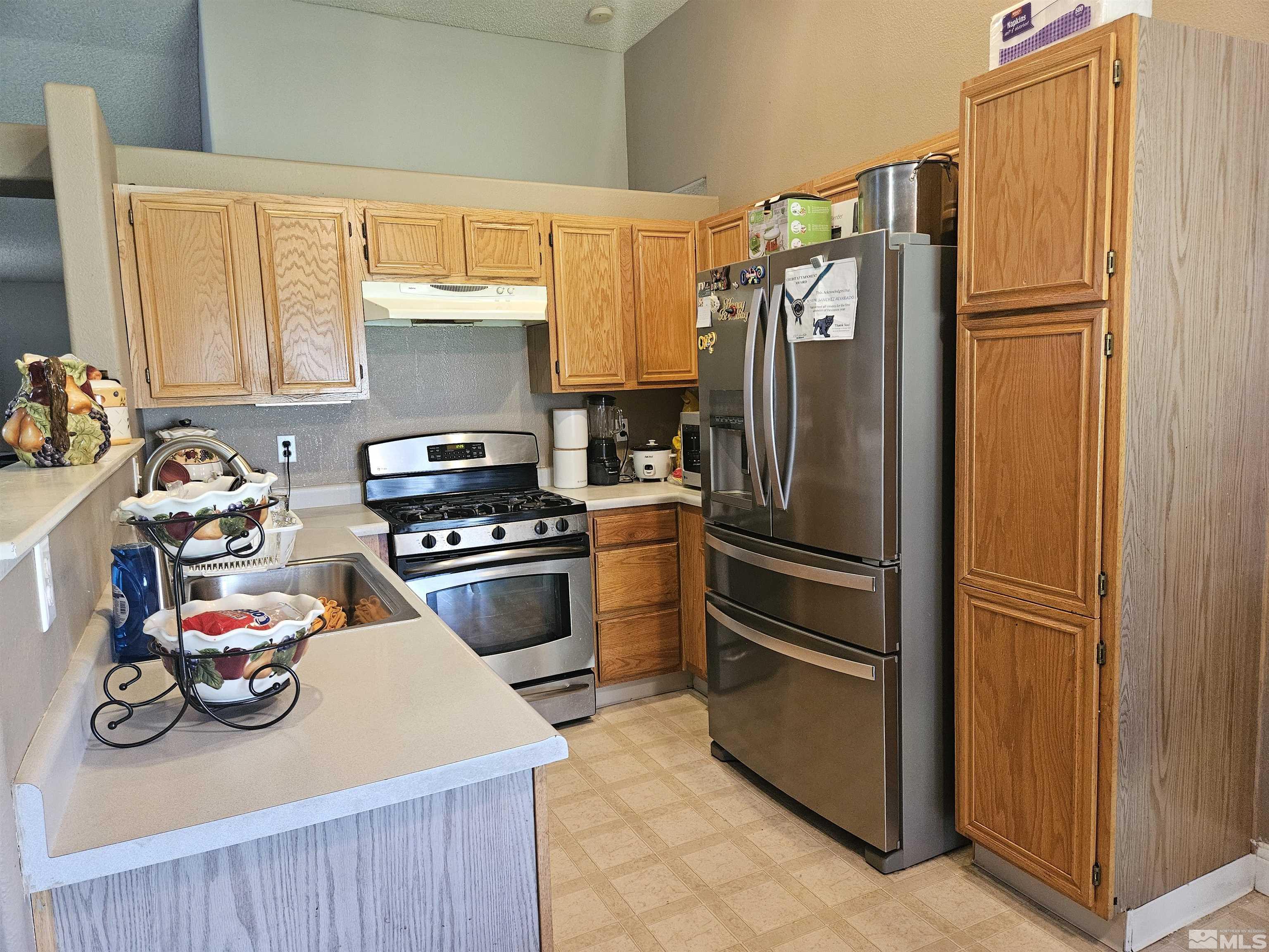 8075 Shifting Sands Drive Property Photo 6