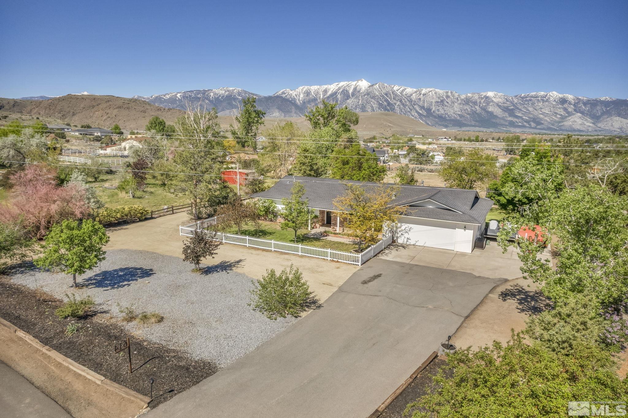 614 Stagecoach Rd Property Photo 2
