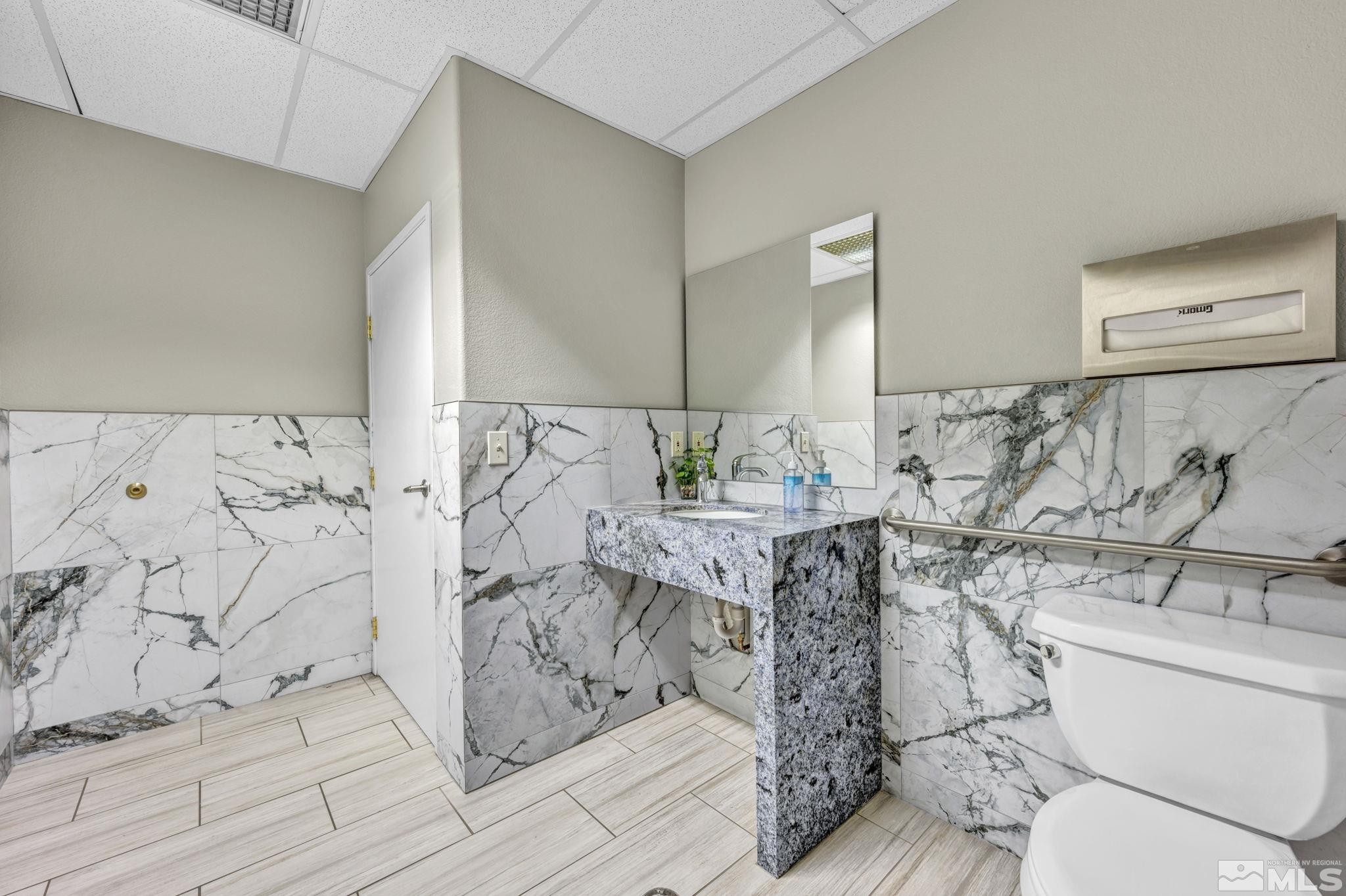 783 Basque Way Property Photo 31