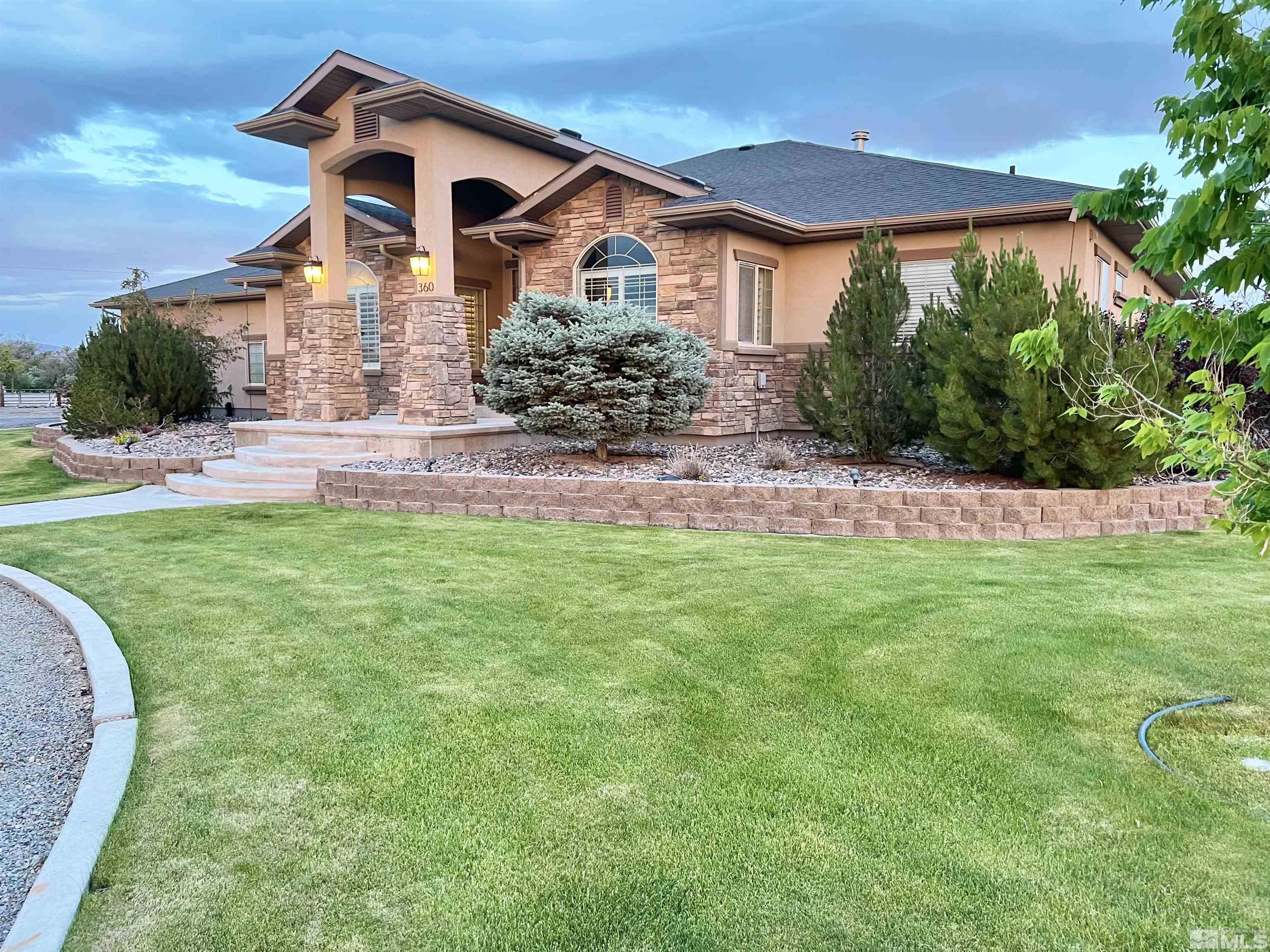 360 Jillian Ct Property Photo 1