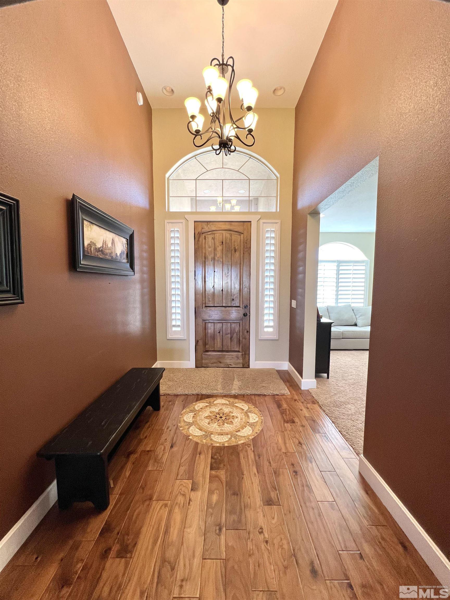 360 Jillian Ct Property Photo 3