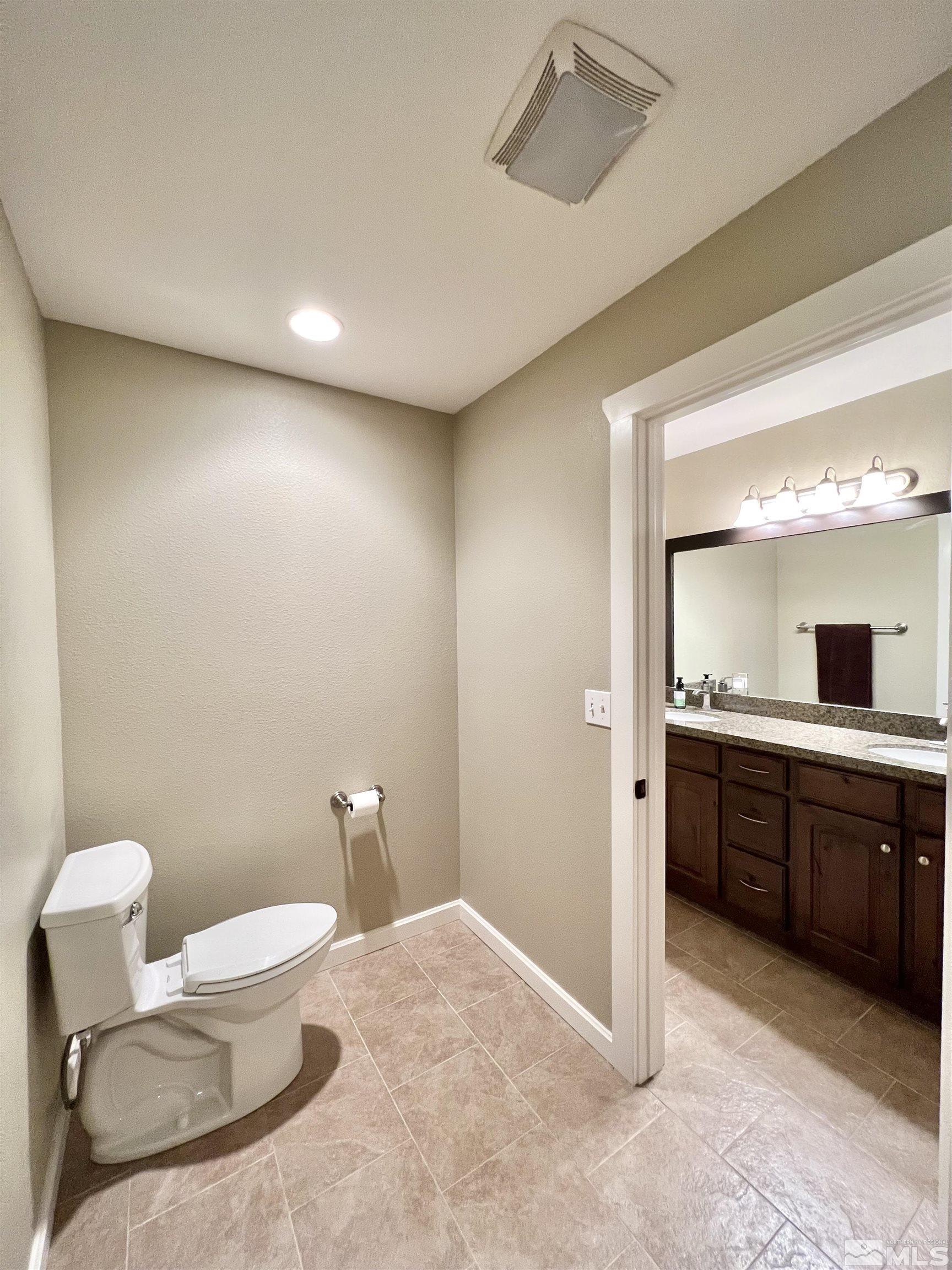 360 Jillian Ct Property Photo 33