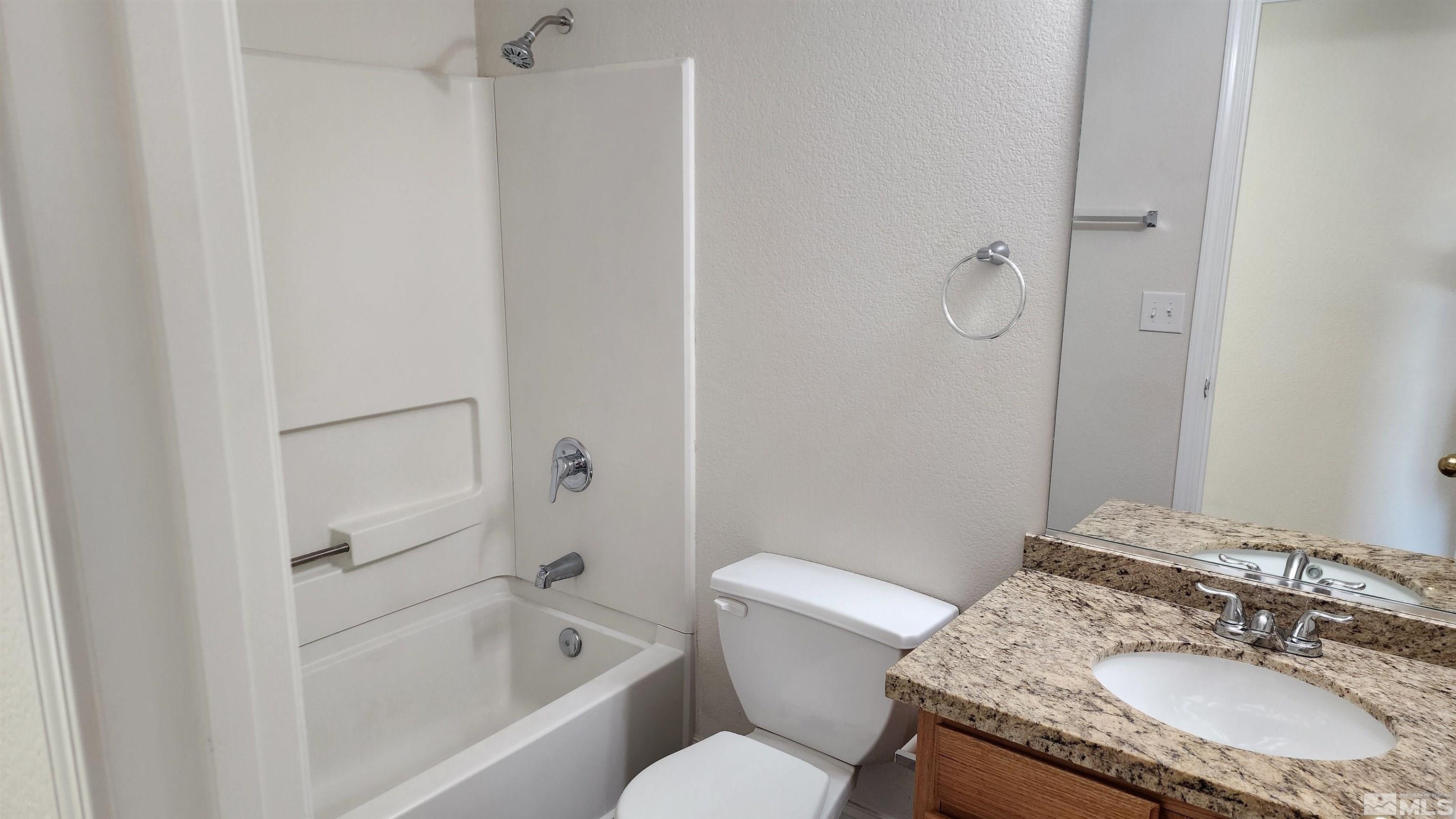 5910 Poinsettia Ct Property Photo 9