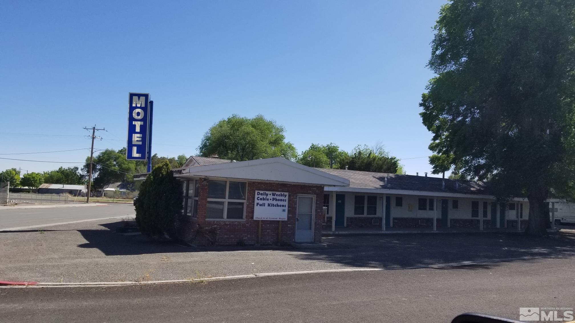 435 9th Street Property Photo 1