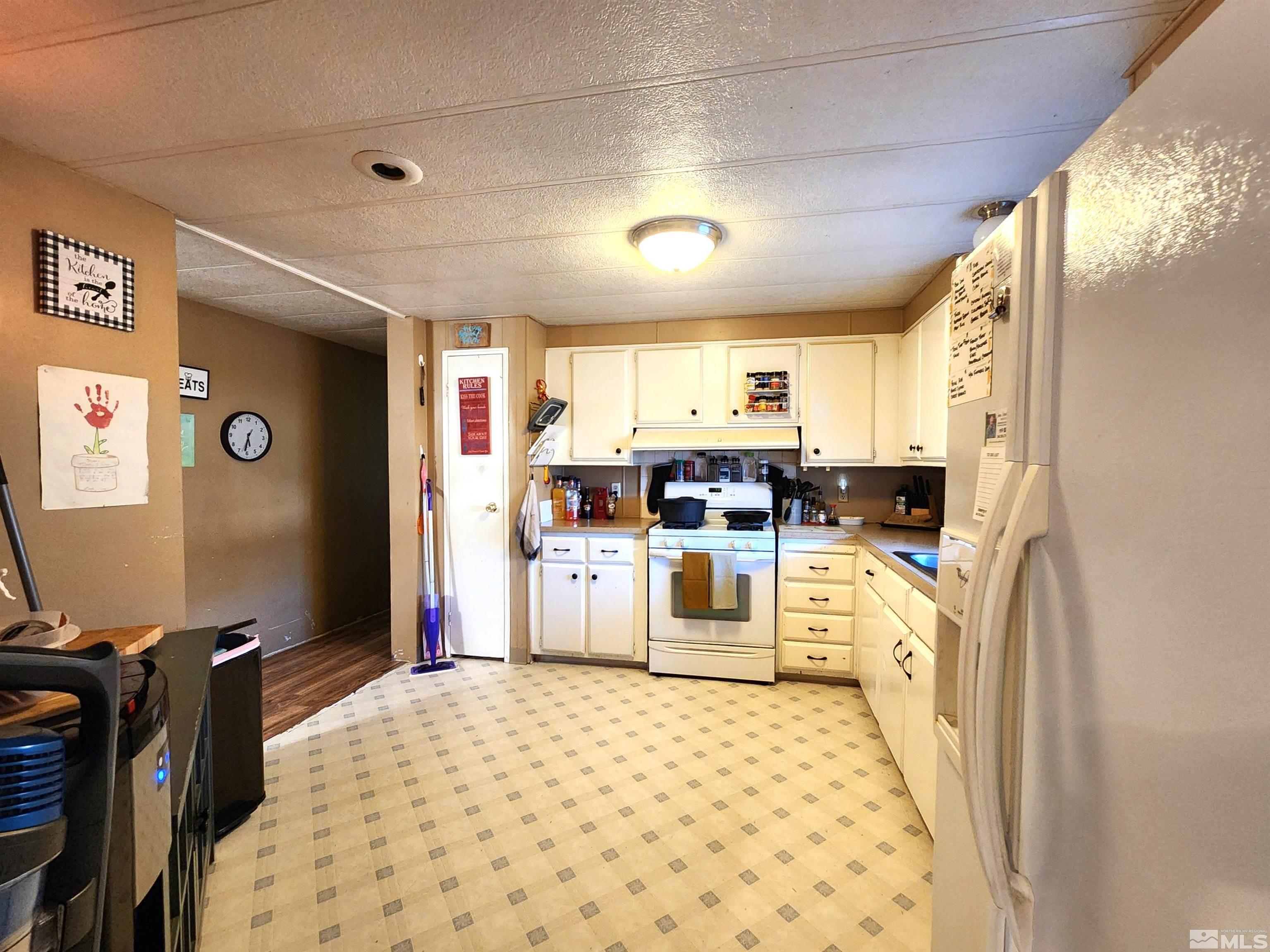 105 Bryson Dr Property Photo 5