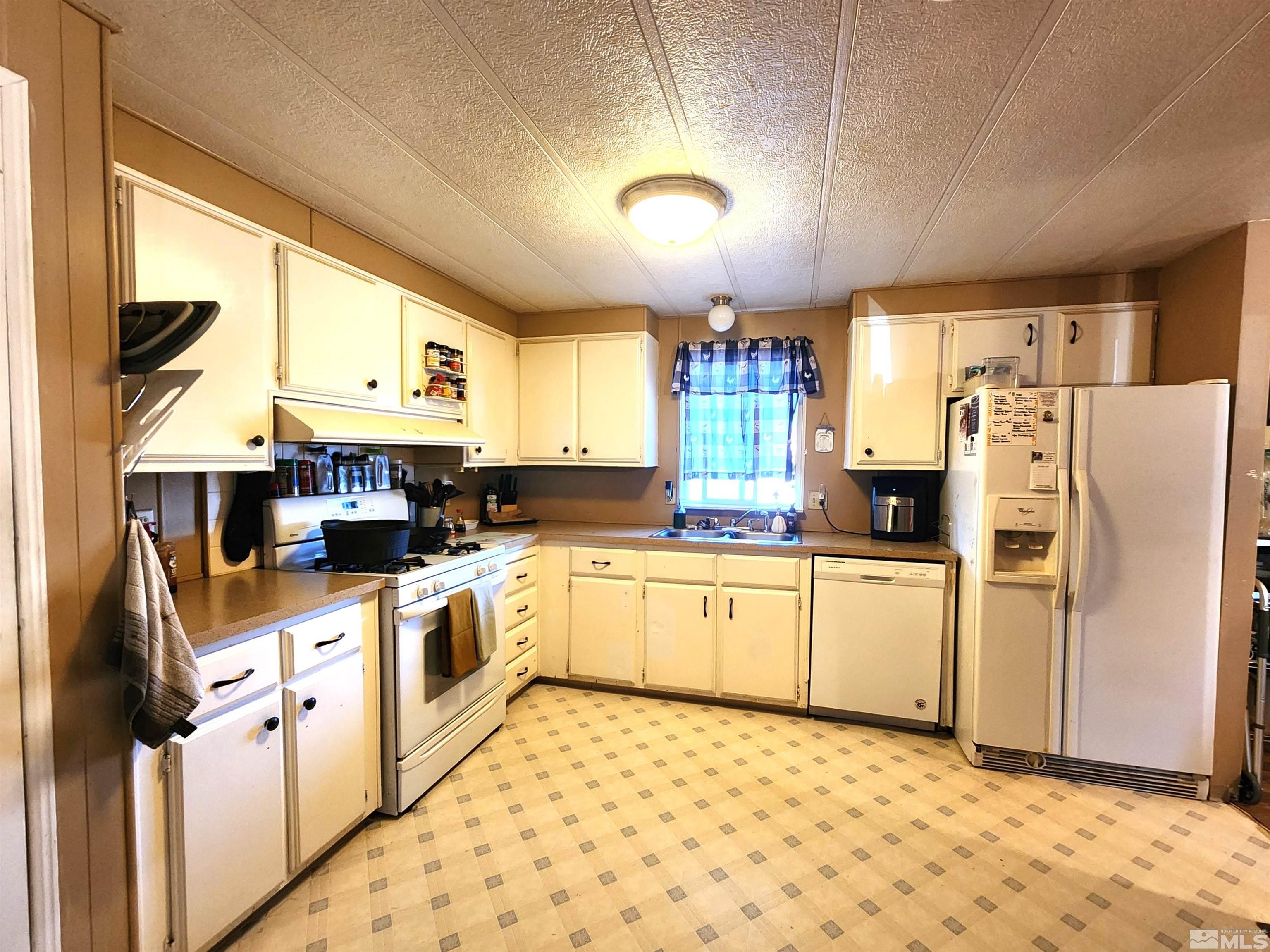 105 Bryson Dr Property Photo 7