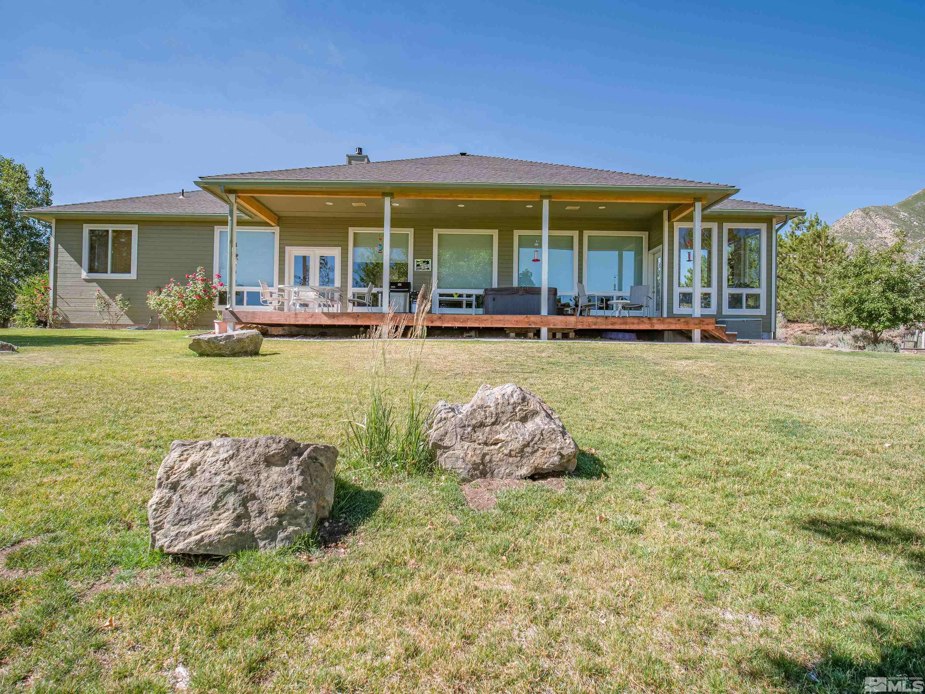 255 Hawkins Peak