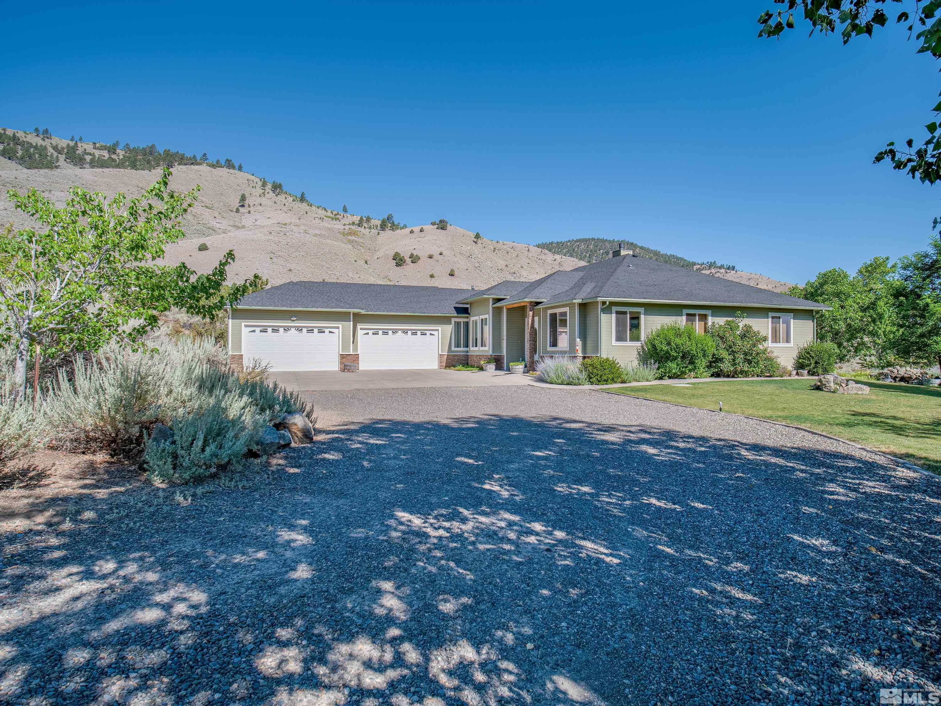 255 Hawkins Peak Property Photo