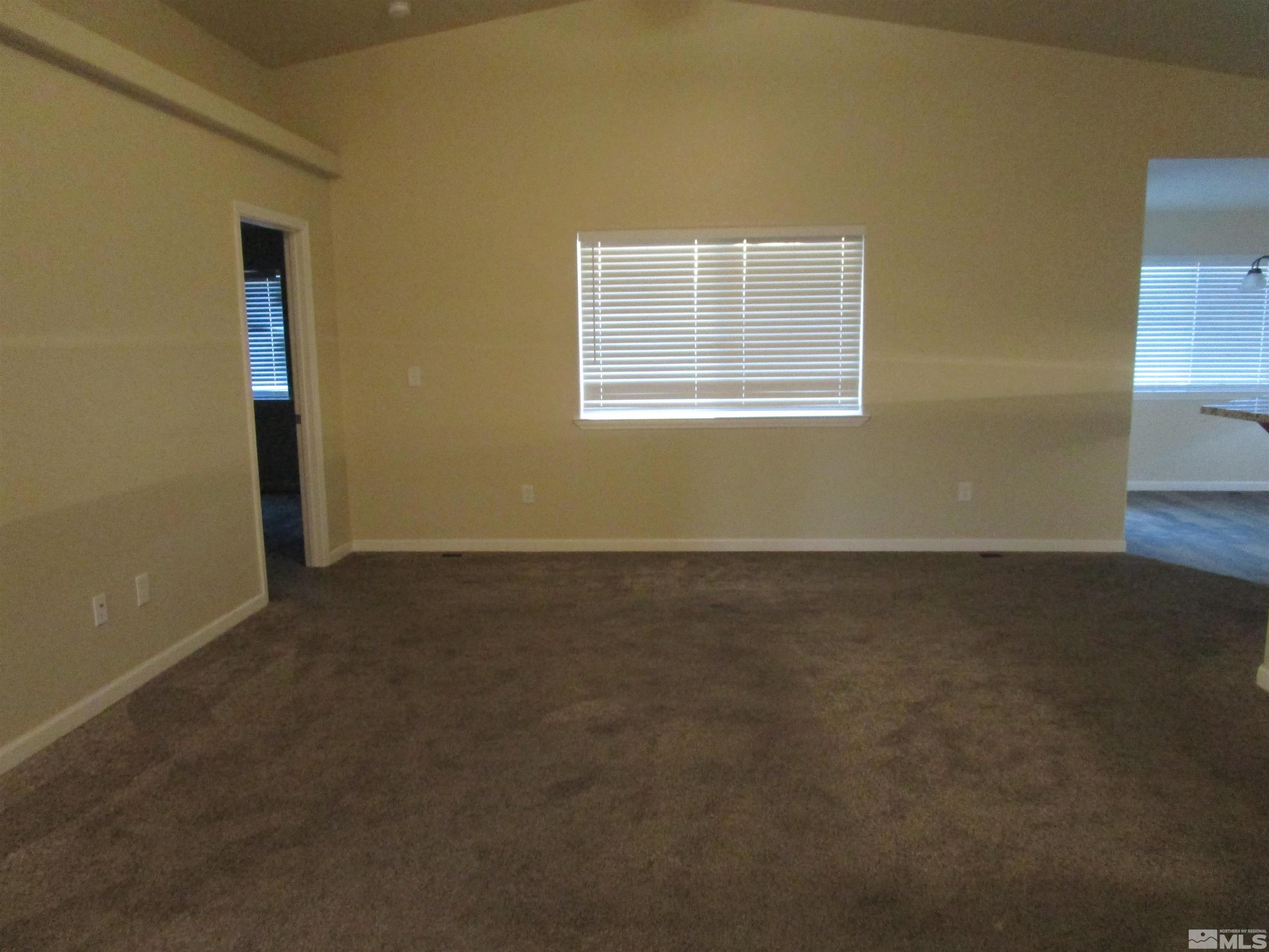 720 N Broadway Property Photo 14