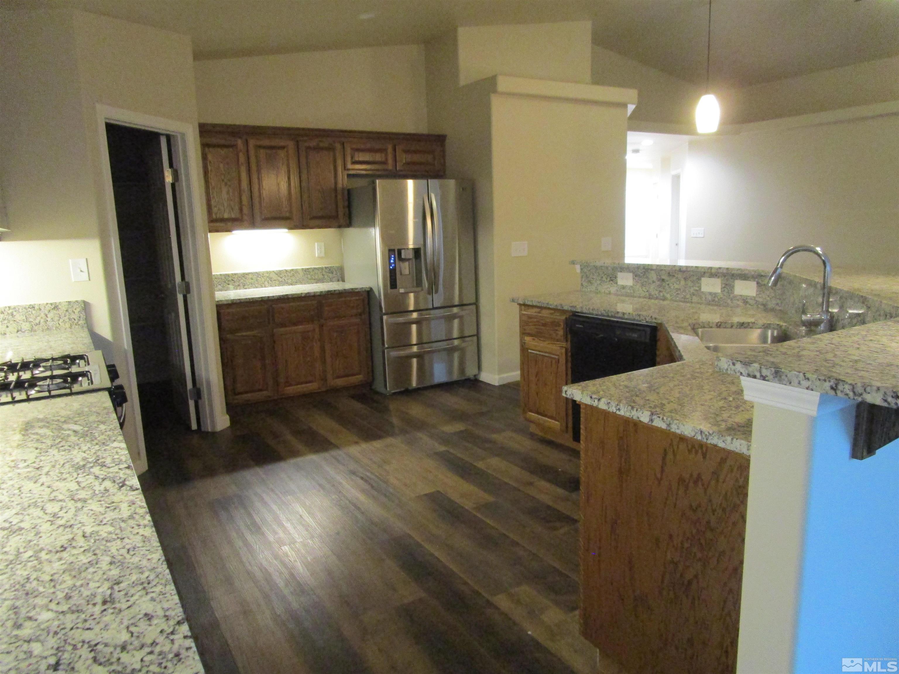 720 N Broadway Property Photo 19