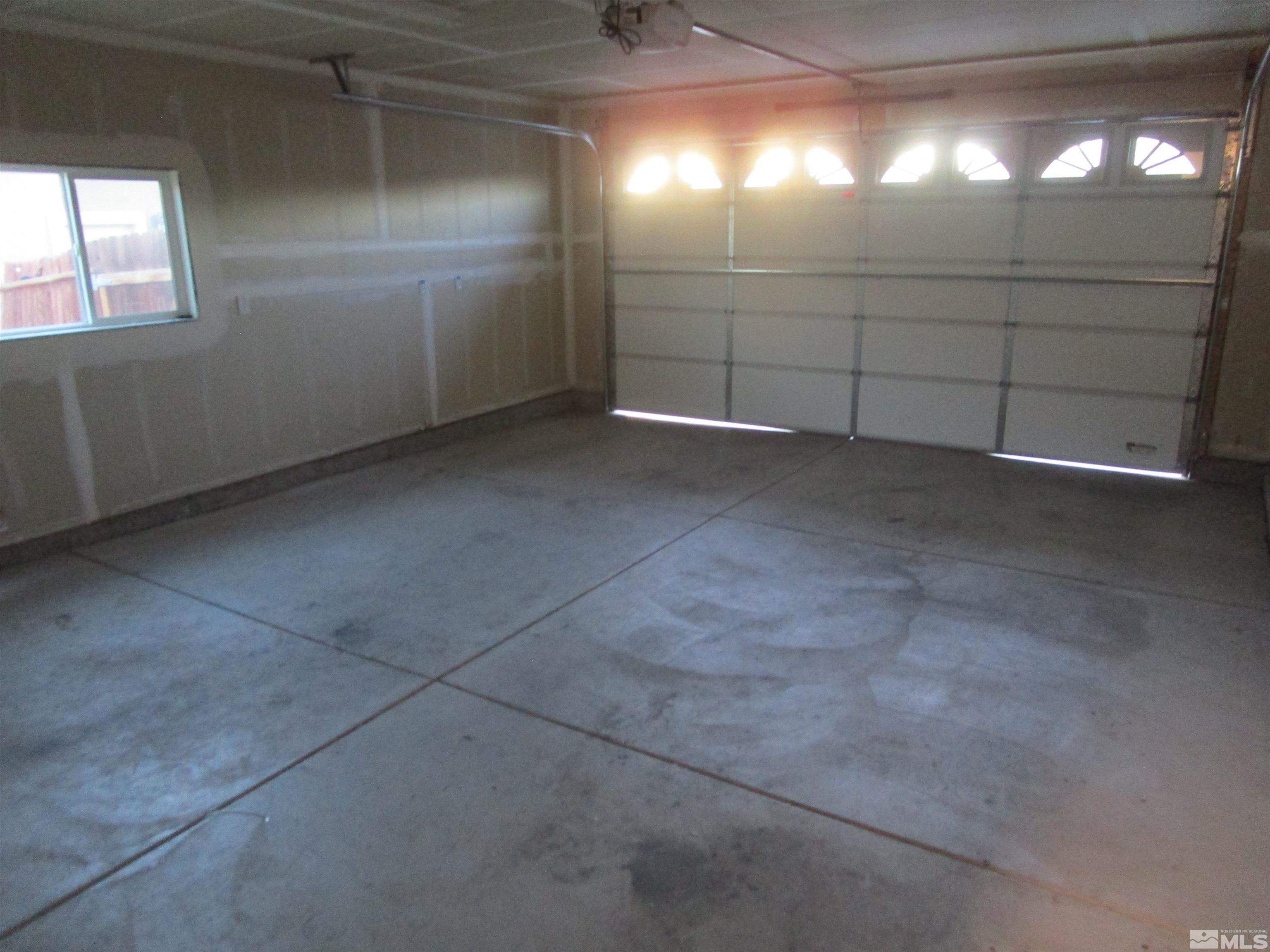 720 N Broadway Property Photo 34