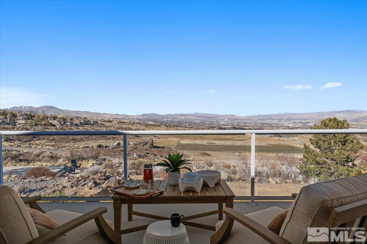 10241 Zuni Ridge Trl Property Photo 9
