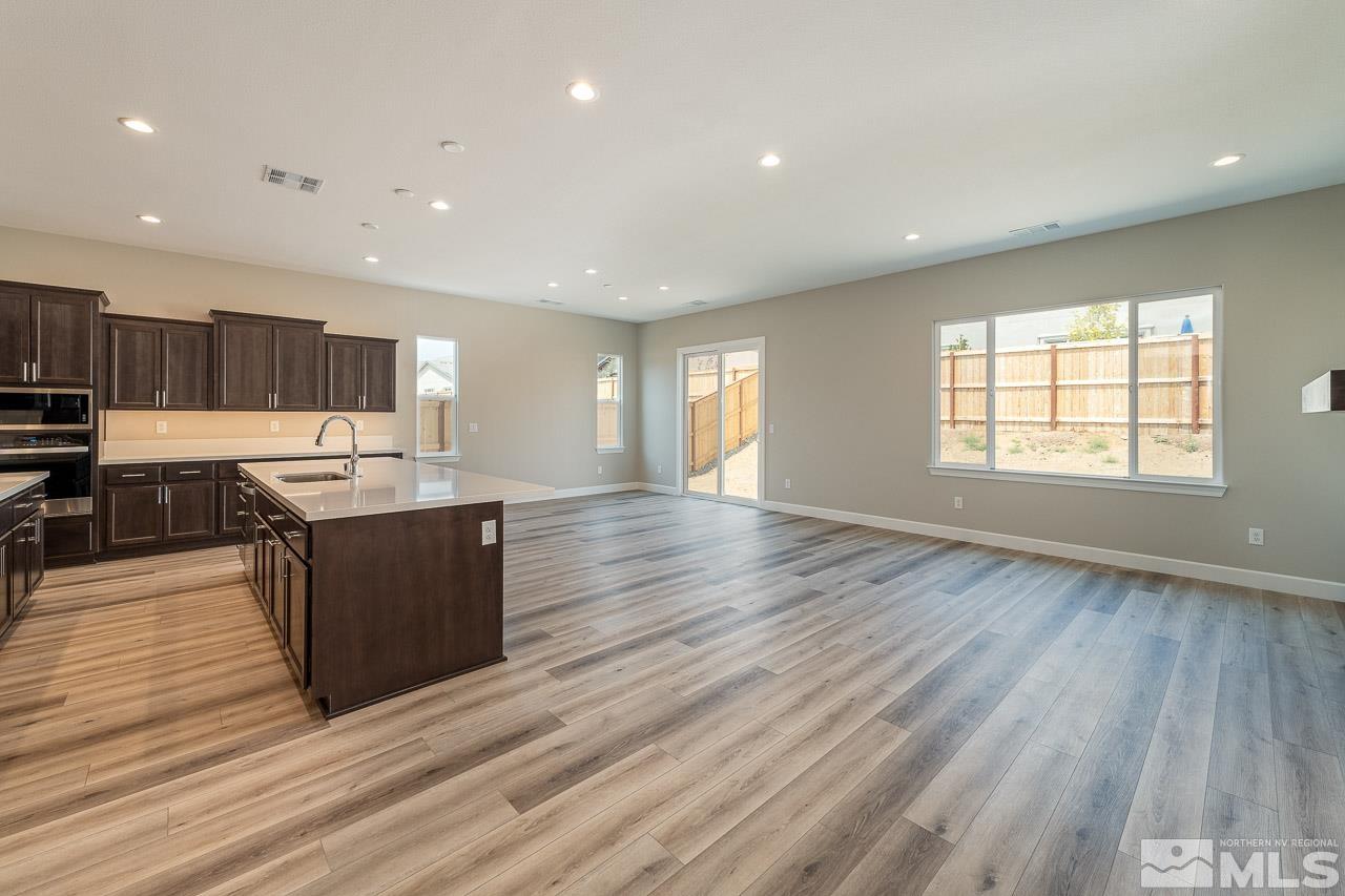 203 Starboard Drive Property Photo 8