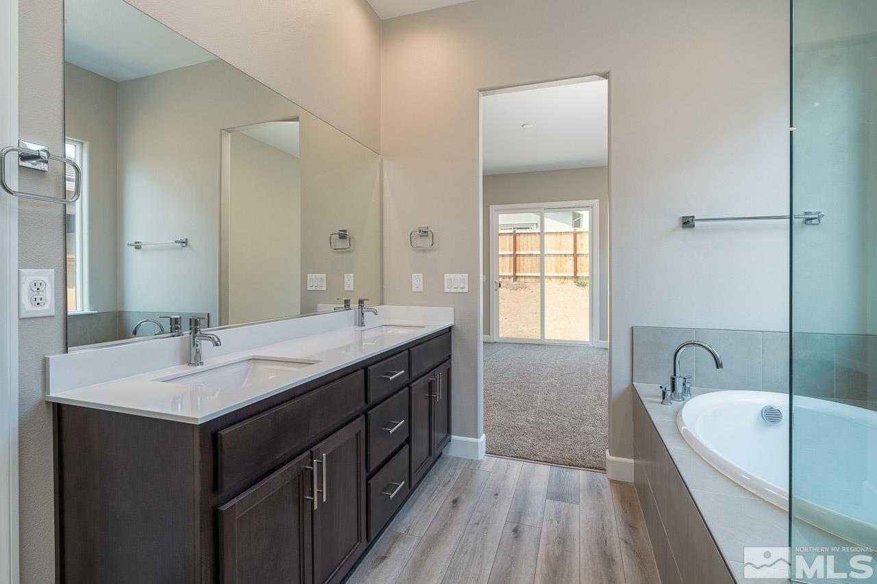 203 Starboard Drive Property Photo 14