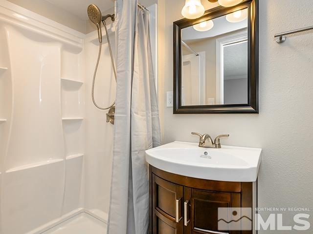 1528 Carlin Property Photo 5
