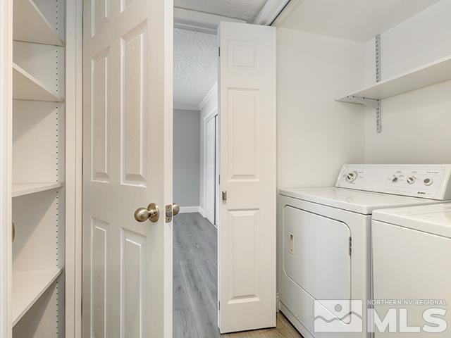 1528 Carlin Property Photo 6
