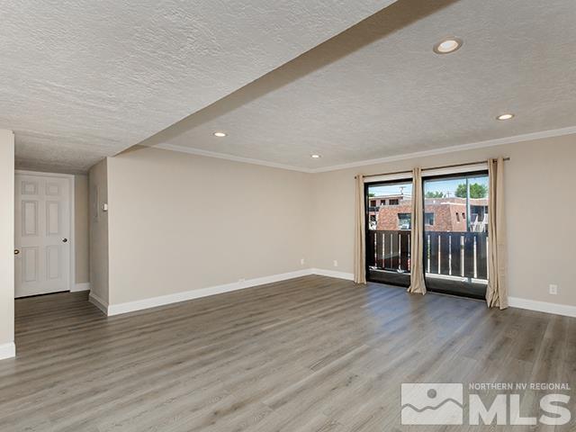 1528 Carlin Property Photo 14