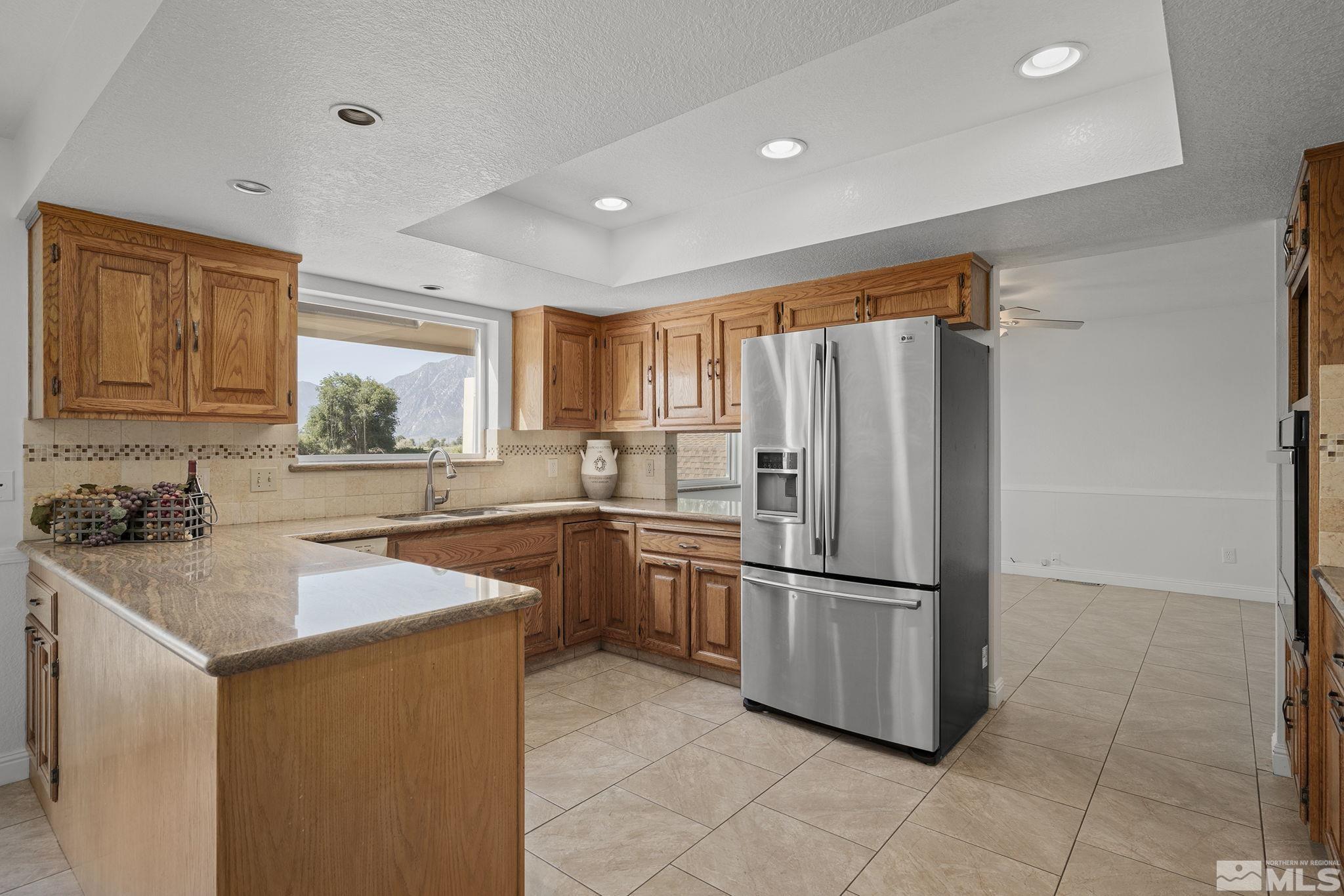 1663 Mackland Property Photo 14