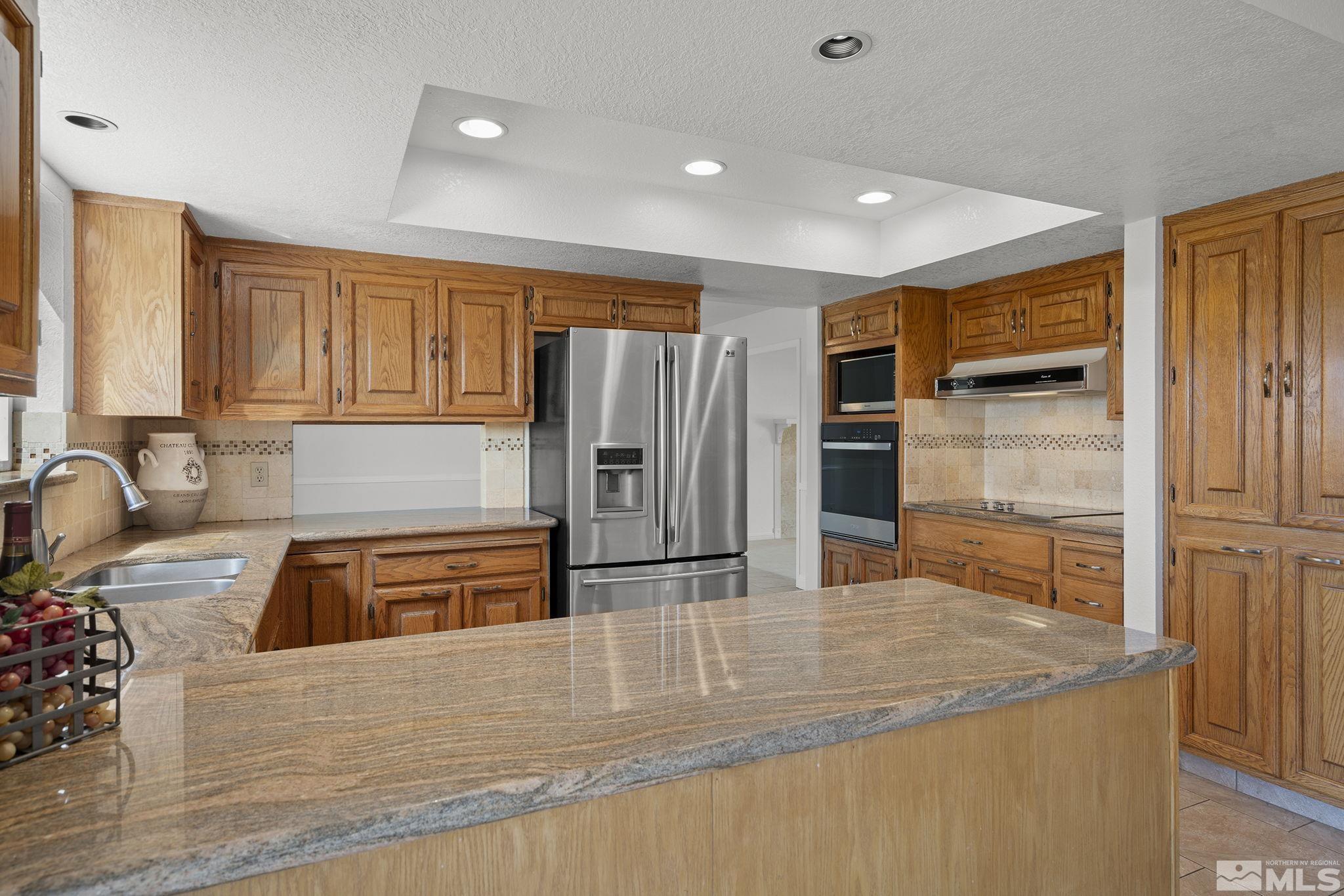 1663 Mackland Property Photo 15