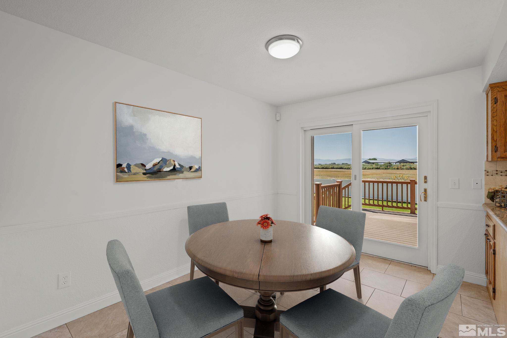 1663 Mackland Property Photo 17