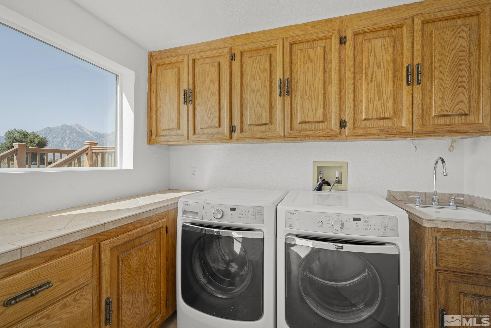 1663 Mackland Property Photo 18
