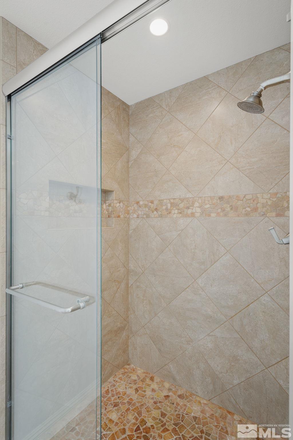 1663 Mackland Property Photo 22