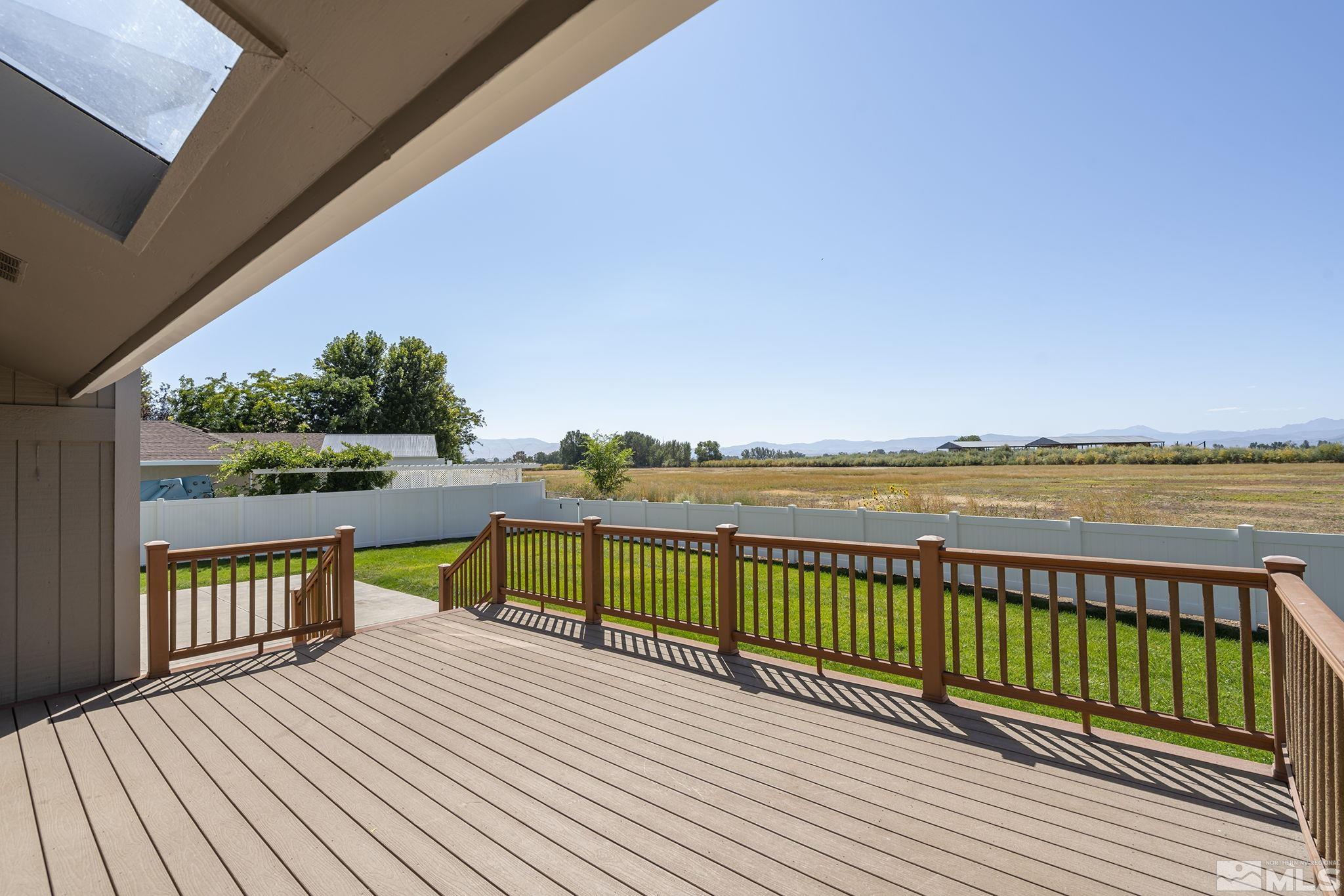1663 Mackland Property Photo 28