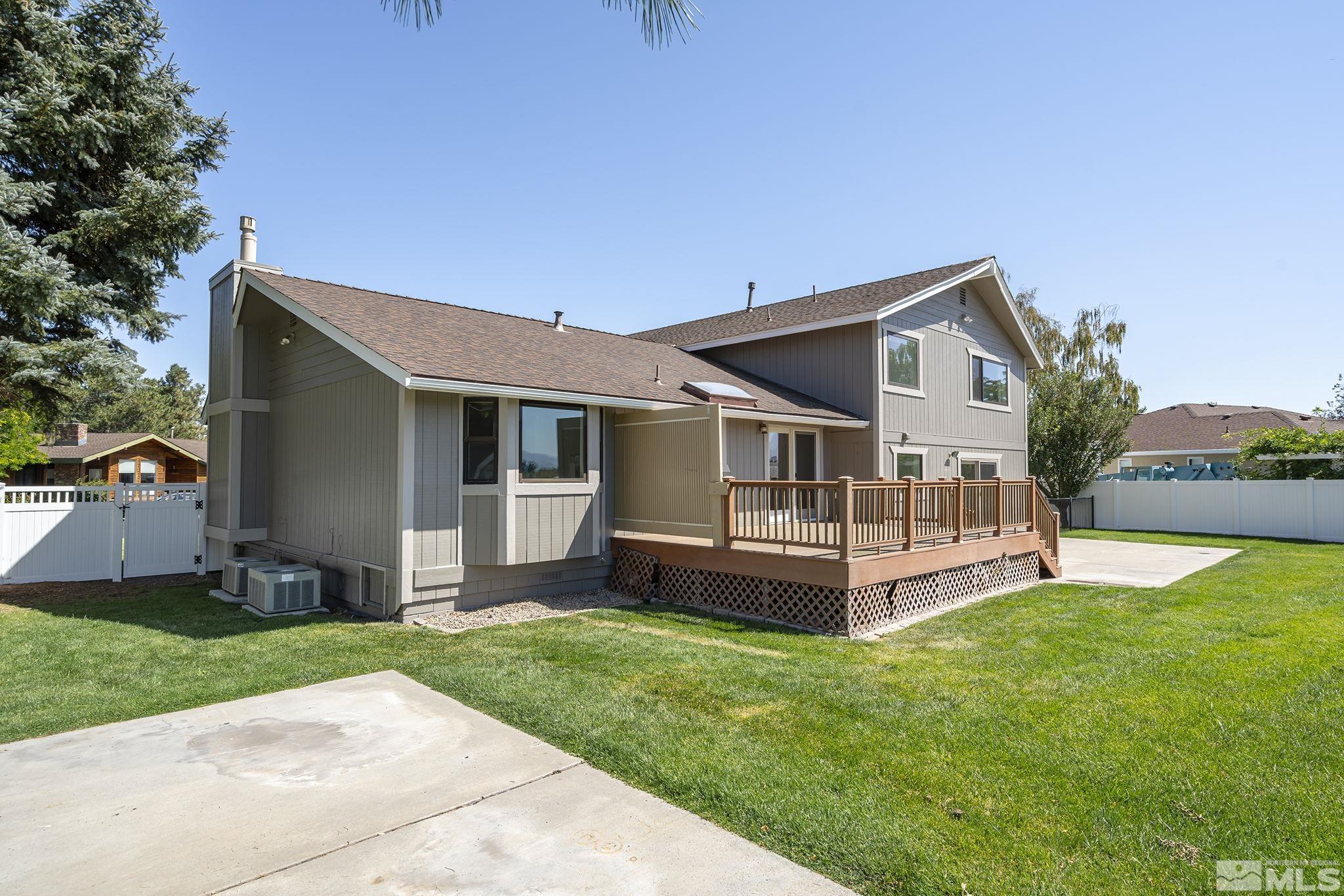 1663 Mackland Property Photo 29