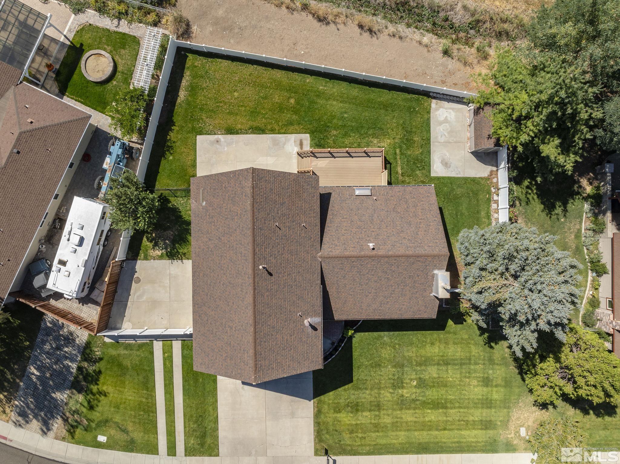 1663 Mackland Property Photo 33