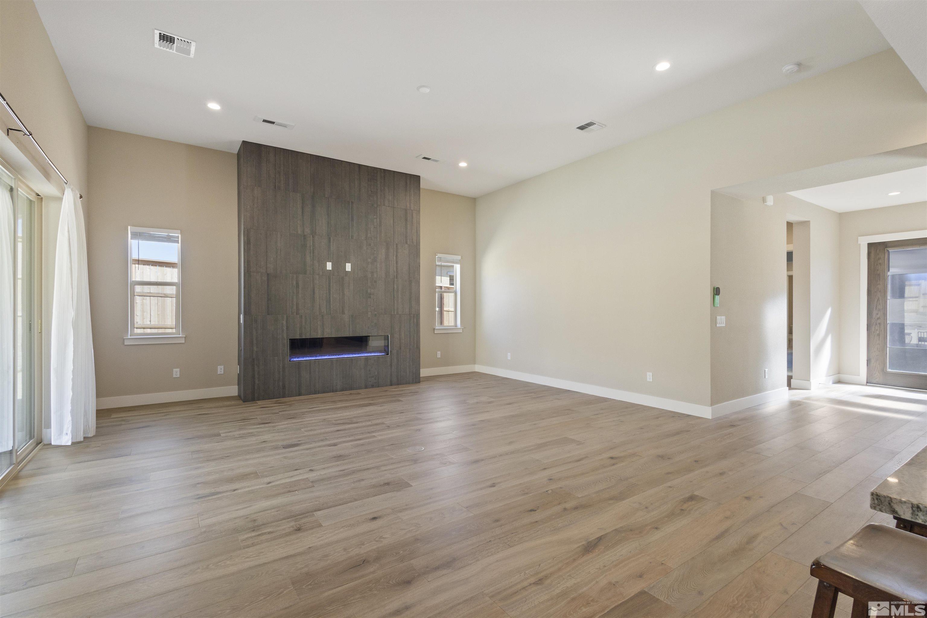 9093 Wild Skies Way Property Photo 10