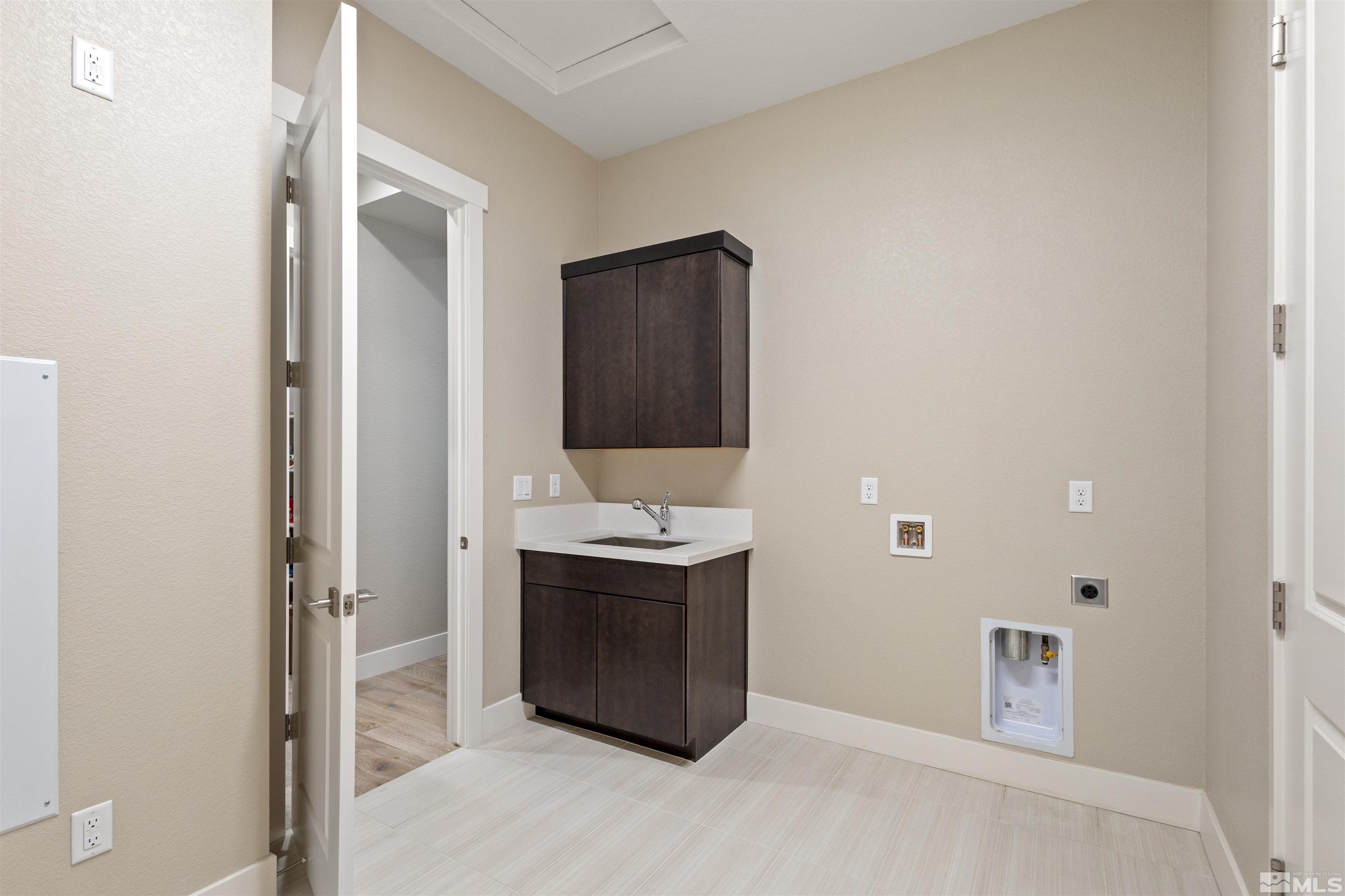 9093 Wild Skies Way Property Photo 24