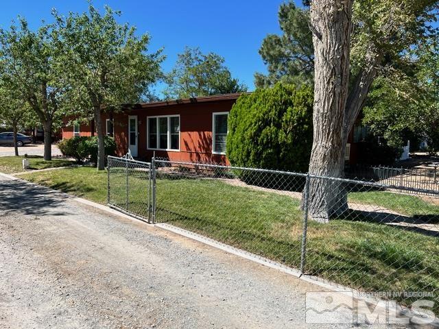 5743 Yukon Dr Property Photo 3