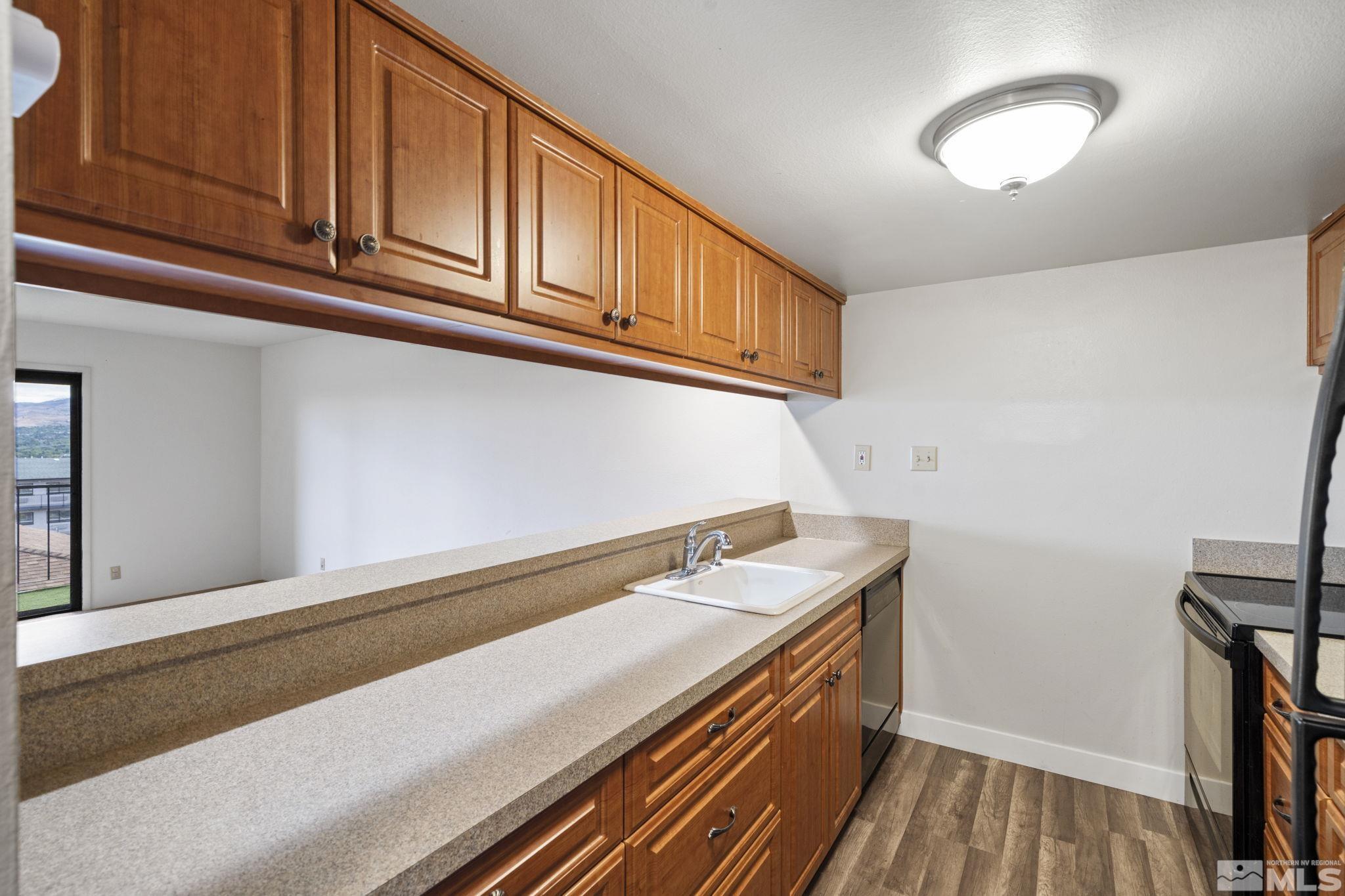 1508 Carlin St Property Photo 3