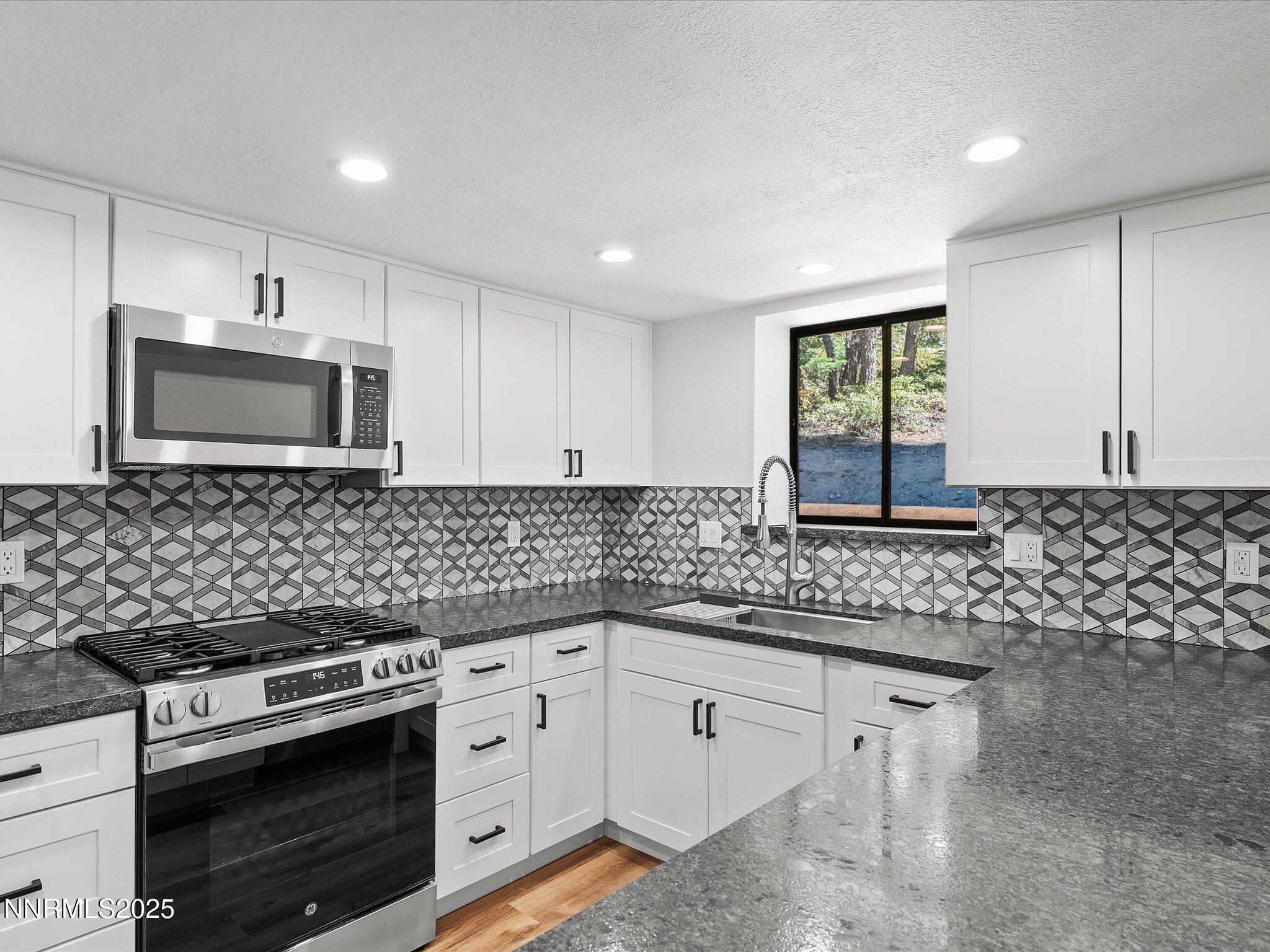 449 Andria Drive Property Photo 6
