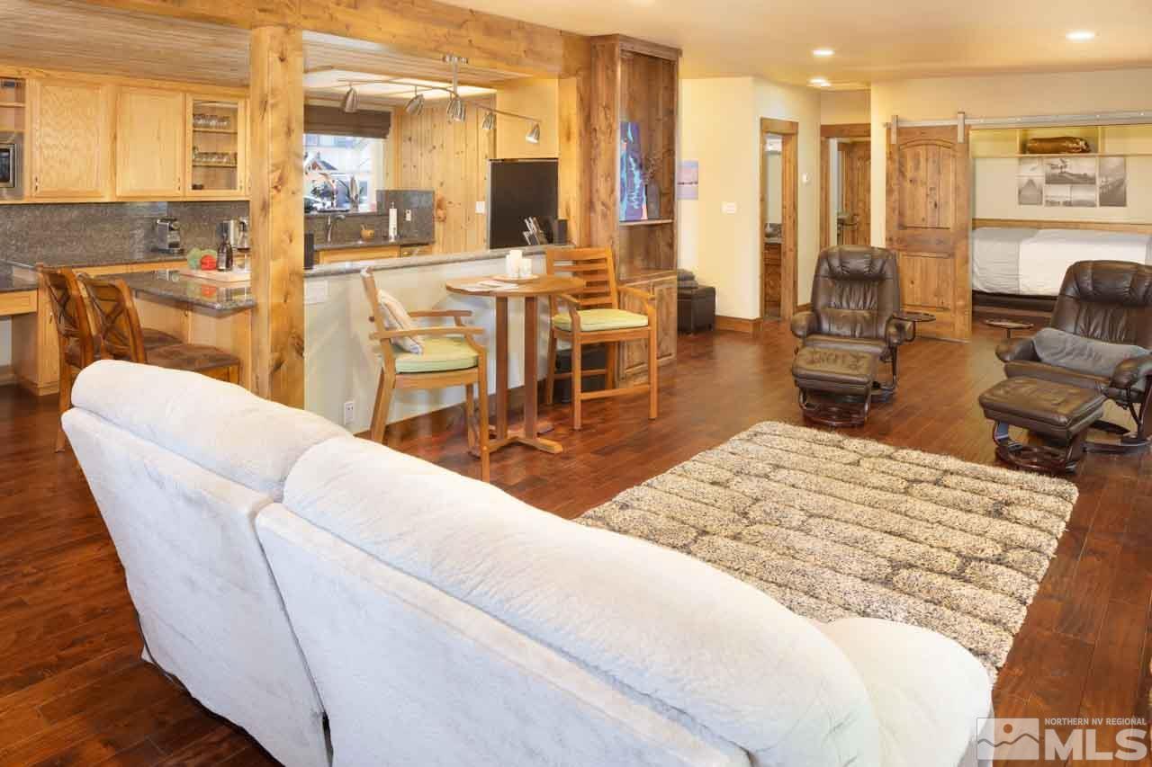 633 Riven Rock Rd Property Photo 10