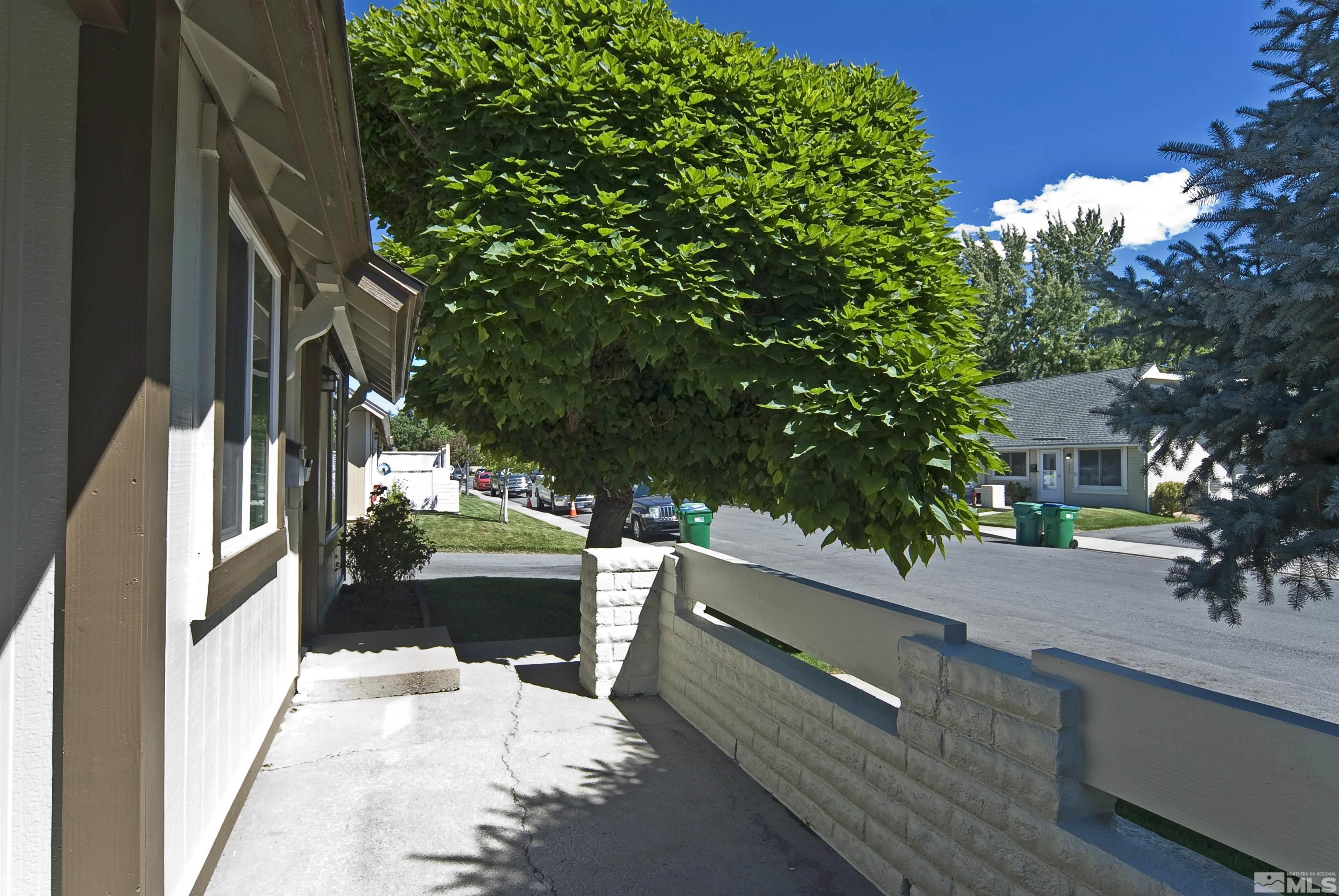 1770 Manchester Way Property Photo 3
