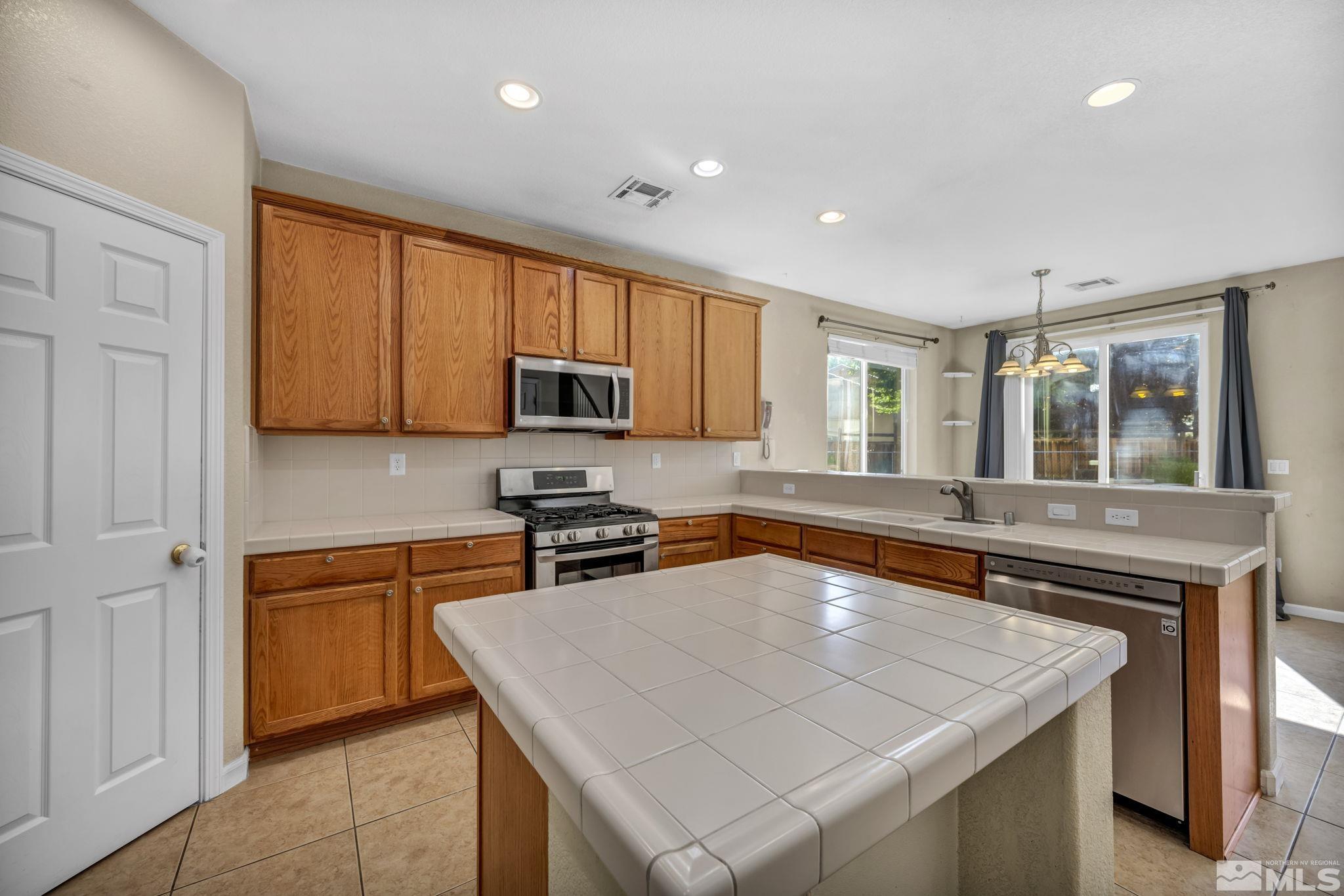 3747 Banfi Ct Property Photo 4