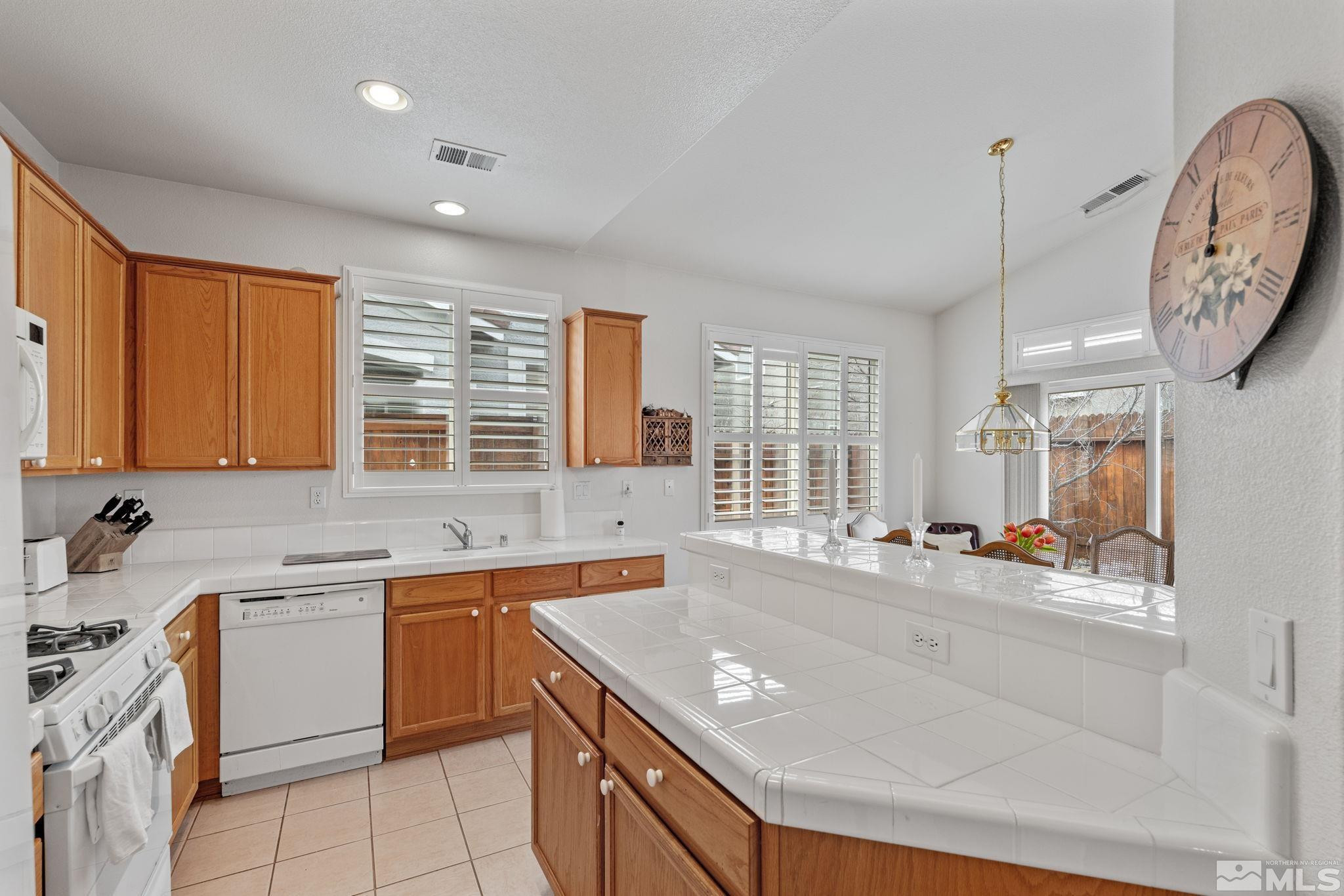 1676 Iron Mountain Drive Property Photo 15