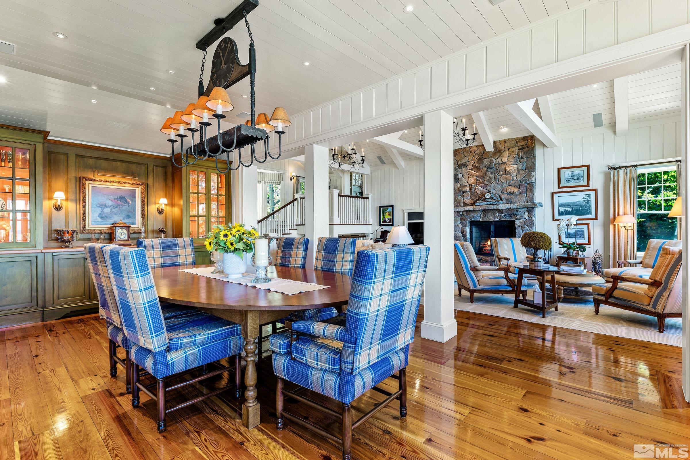 1960 Glenbrook Road Property Photo 10